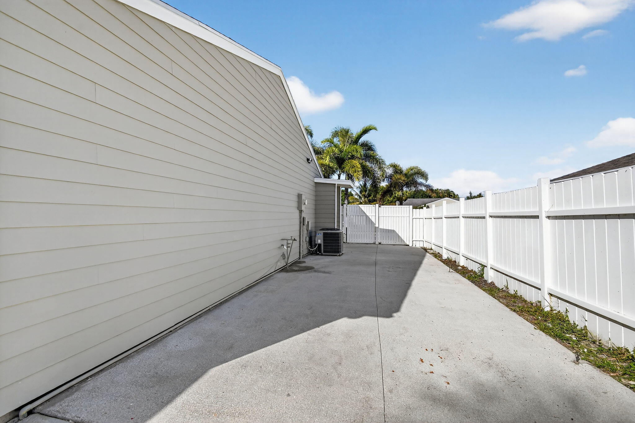 COUNTERPOINT ESTATES 9 - Residential