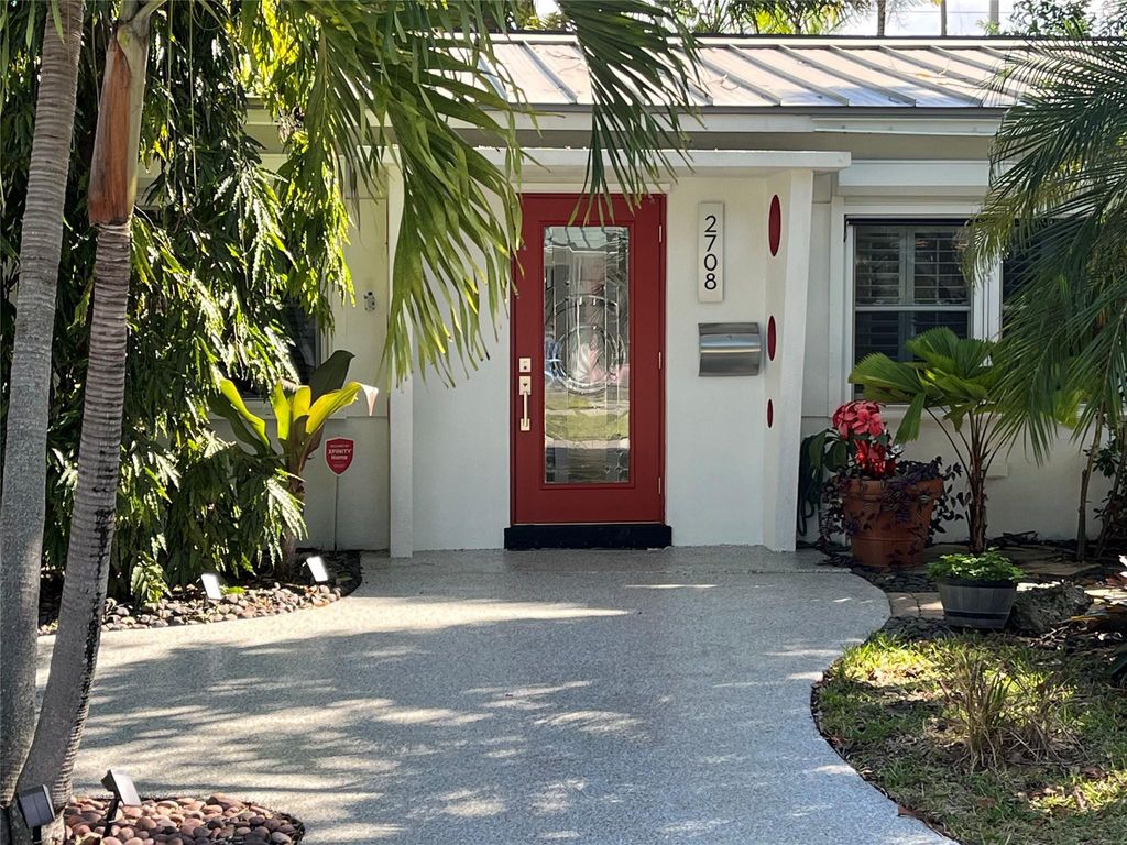 Photo of 2708 NE 10th Terrace, Wilton Manors, FL 33334 (MLS # F10543487)