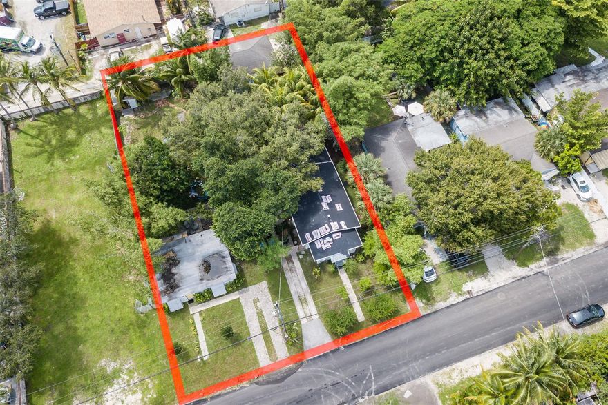 Prime Development Opportunity in Downtown Fort Lauderdale!This 14,500 sq. ft. lot is zoned RAC-SMU, allowing for mixed-use development with a maximum height of 6 stories by right and up to 12 stories with conditional use approval. Surrounded by major projects, this site is ideal for developers looking to capitalize on Fort Lauderdale’s continued growth.The lot currently features income-producing residential units, providing cash flow potential during the planning and entitlement process. This site is perfectly suited for a boutique condo building, multifamily rental, or mixed-use concept.Seller is open to creative terms including joint ventures, seller financing, or contingent offers.Bring your vision and be part of the future of Downtown Fort Lauderdale.