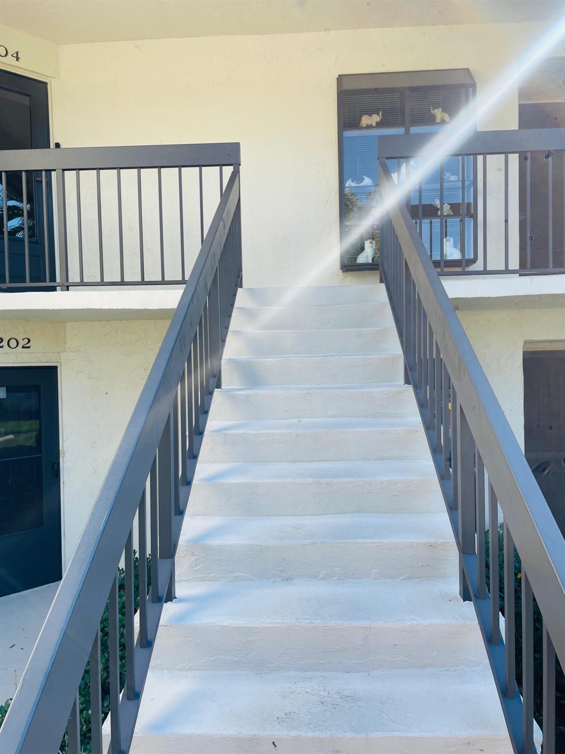 View photos, virtual tours, details... 3204 Perimeter Drive 3204