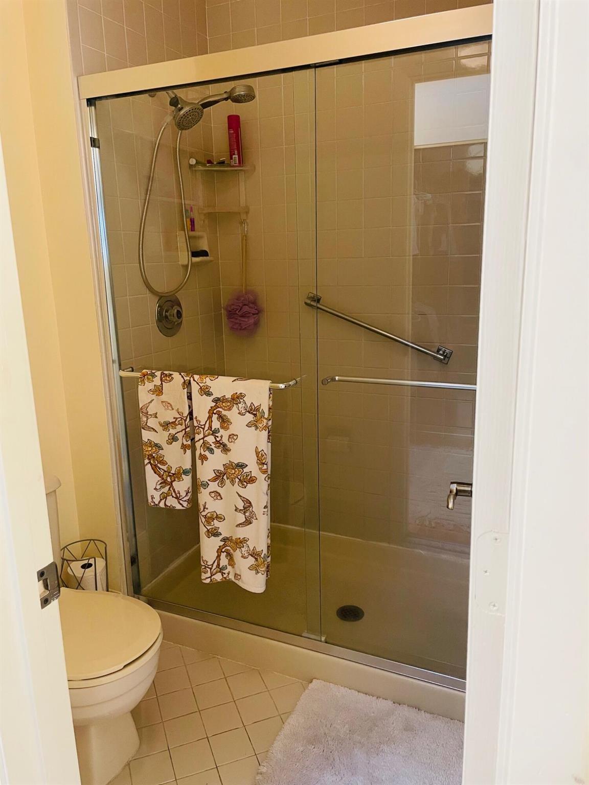 LUCERNE PARK CONDS 1, 1A, - Residential