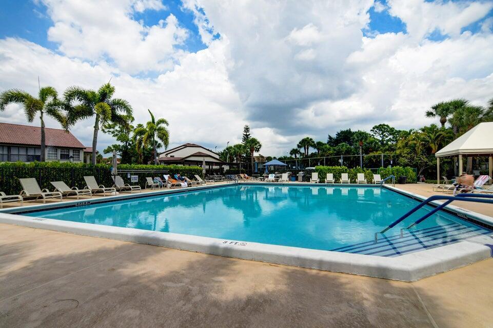 LUCERNE PARK CONDS 1, 1A, - Residential