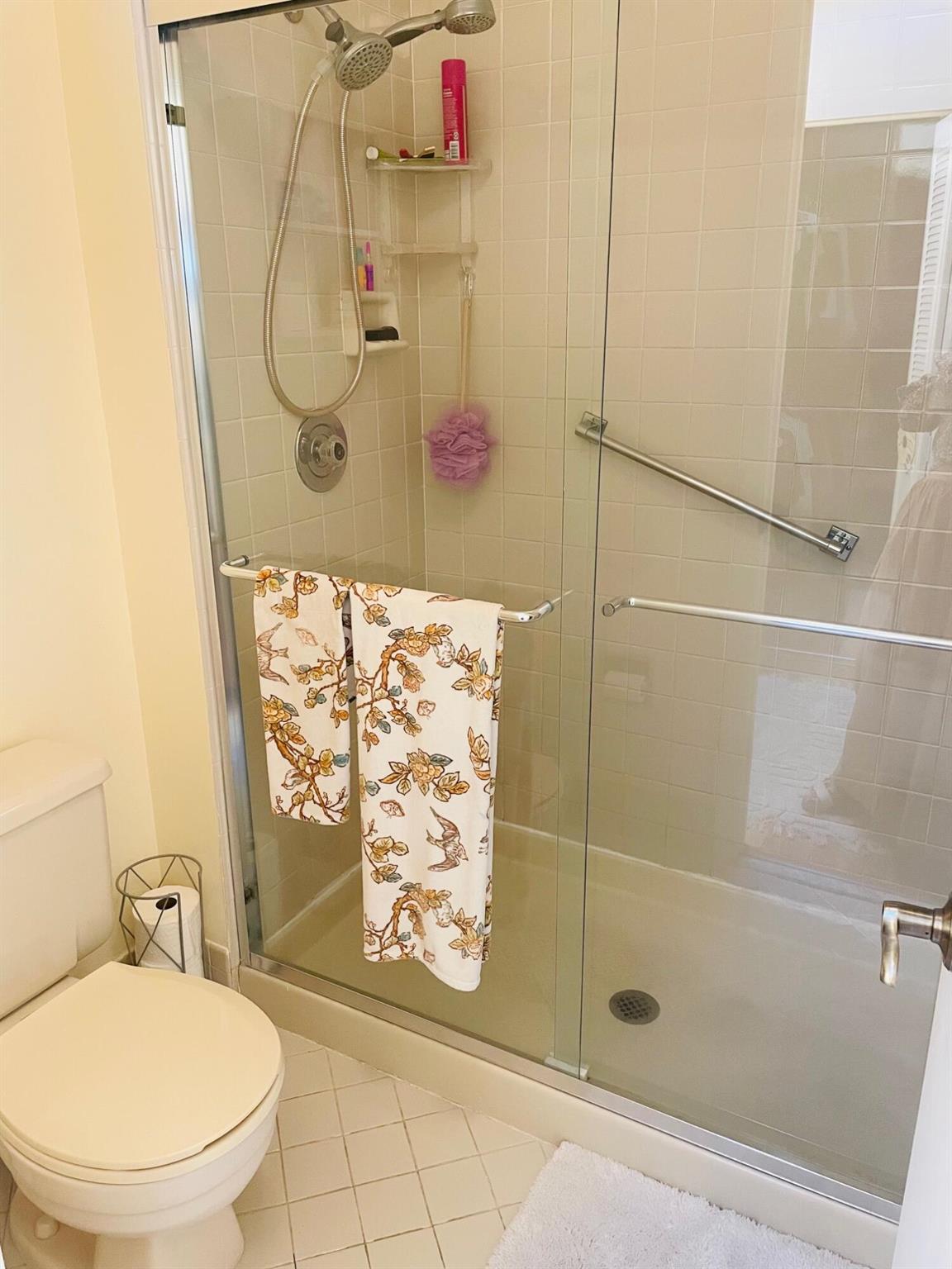 LUCERNE PARK CONDS 1, 1A, - Residential