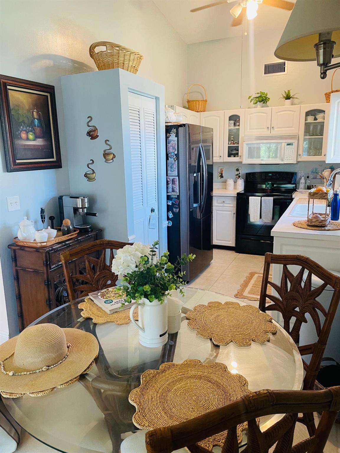 LUCERNE PARK CONDS 1, 1A, - Residential