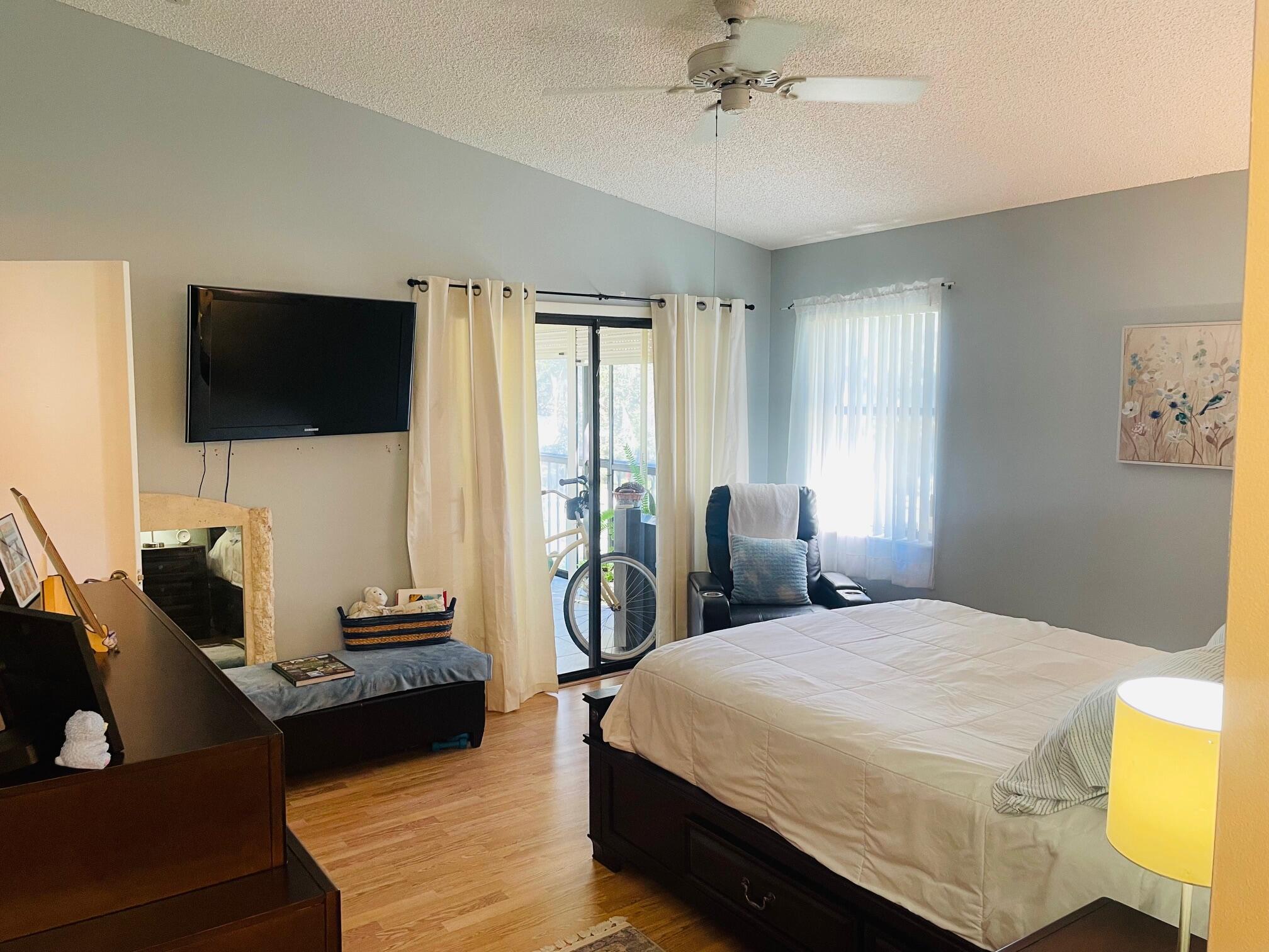 LUCERNE PARK CONDS 1, 1A, - Residential