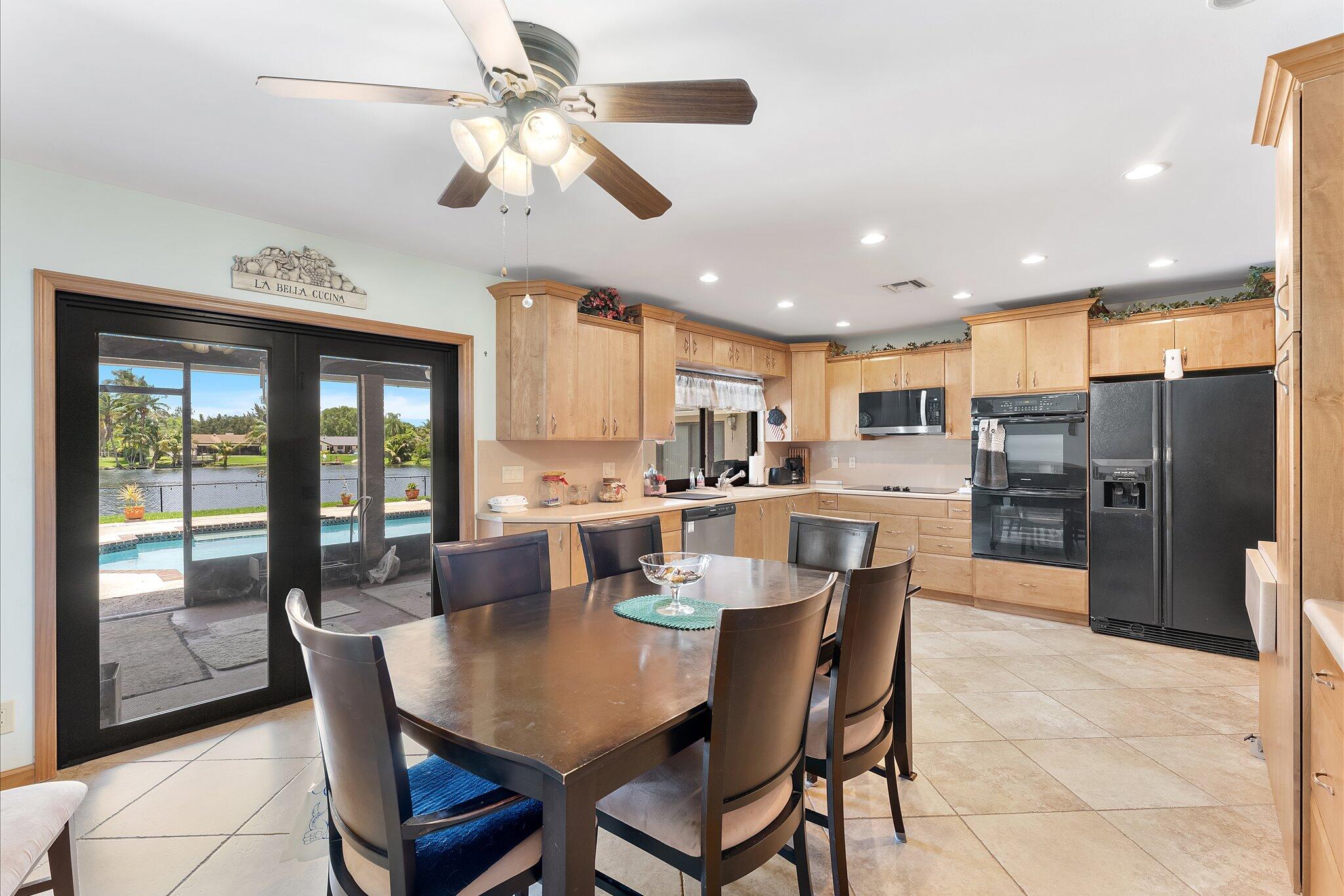 10349 SW 49th Manor