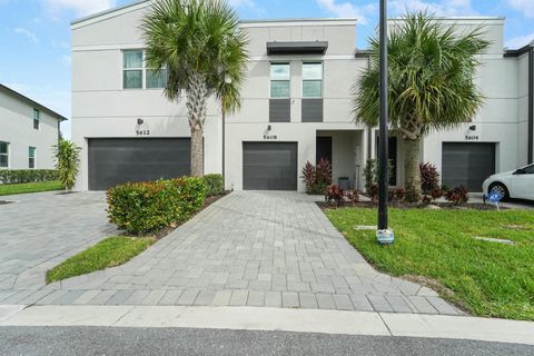 A home in Mangonia Park