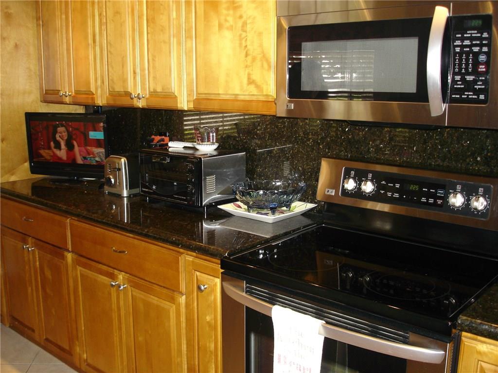 WATERFORD ISLE - Residential