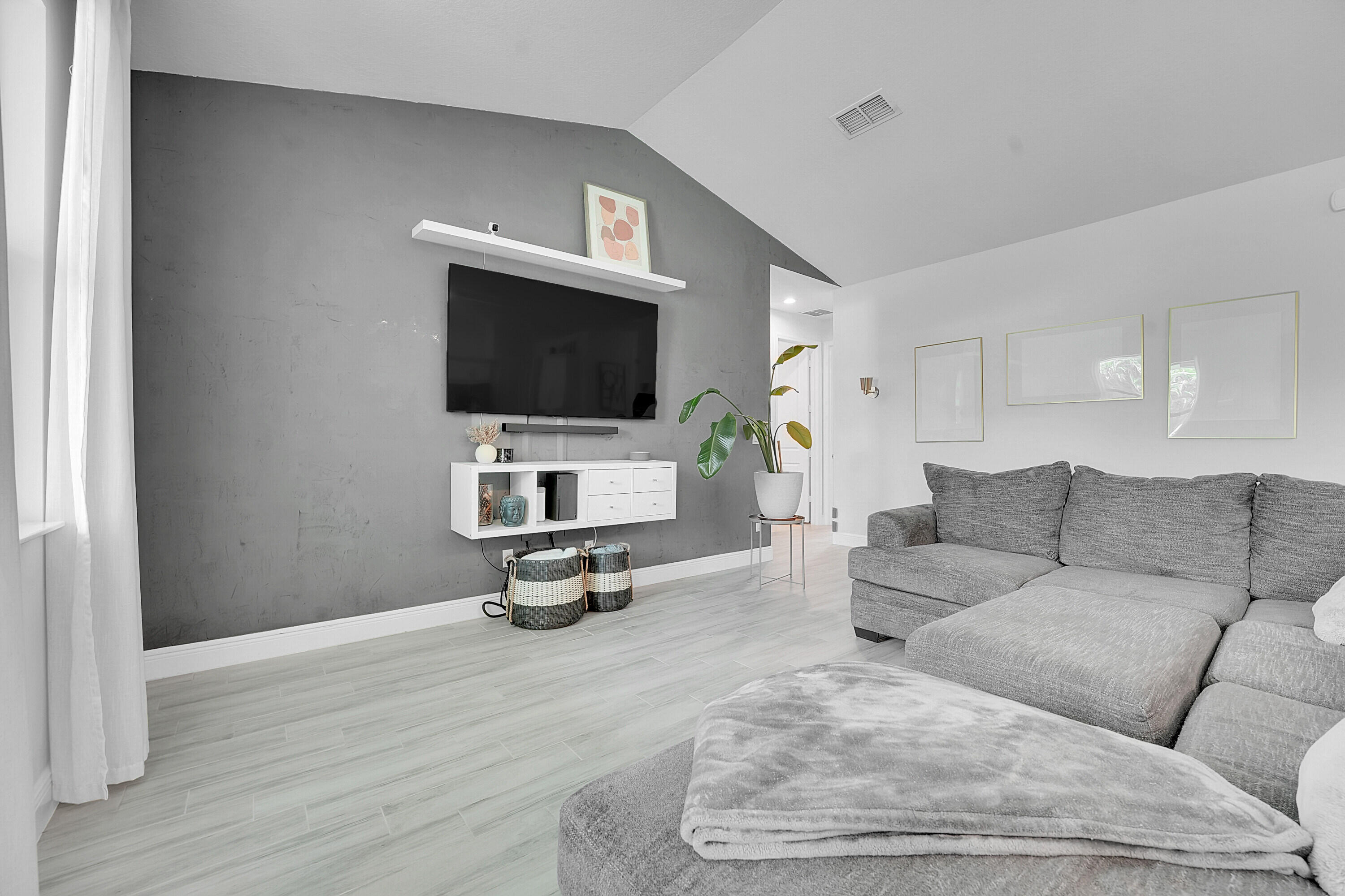 PORT ST LUCIE SECTION 3 - Residential