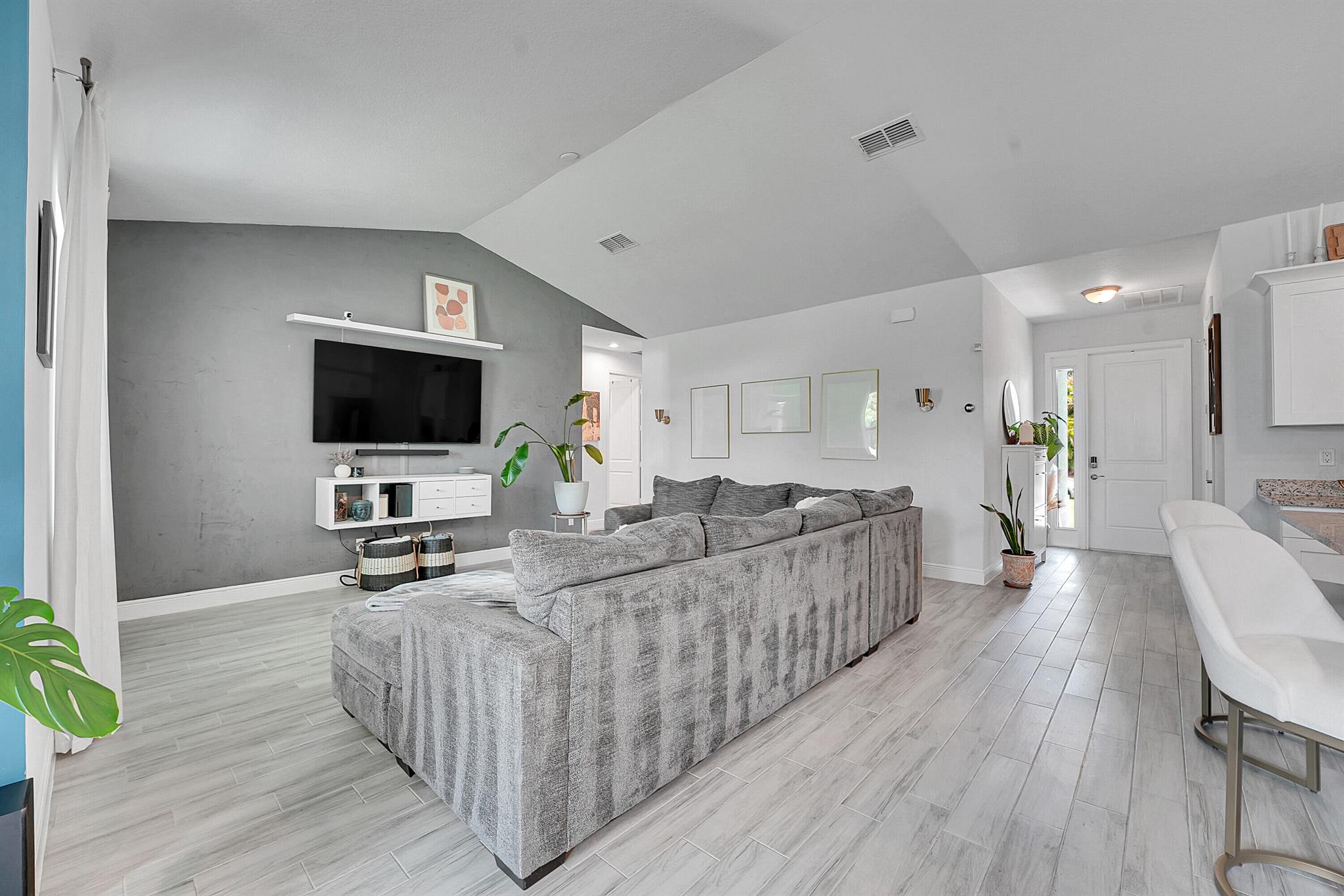 PORT ST LUCIE SECTION 3 - Residential