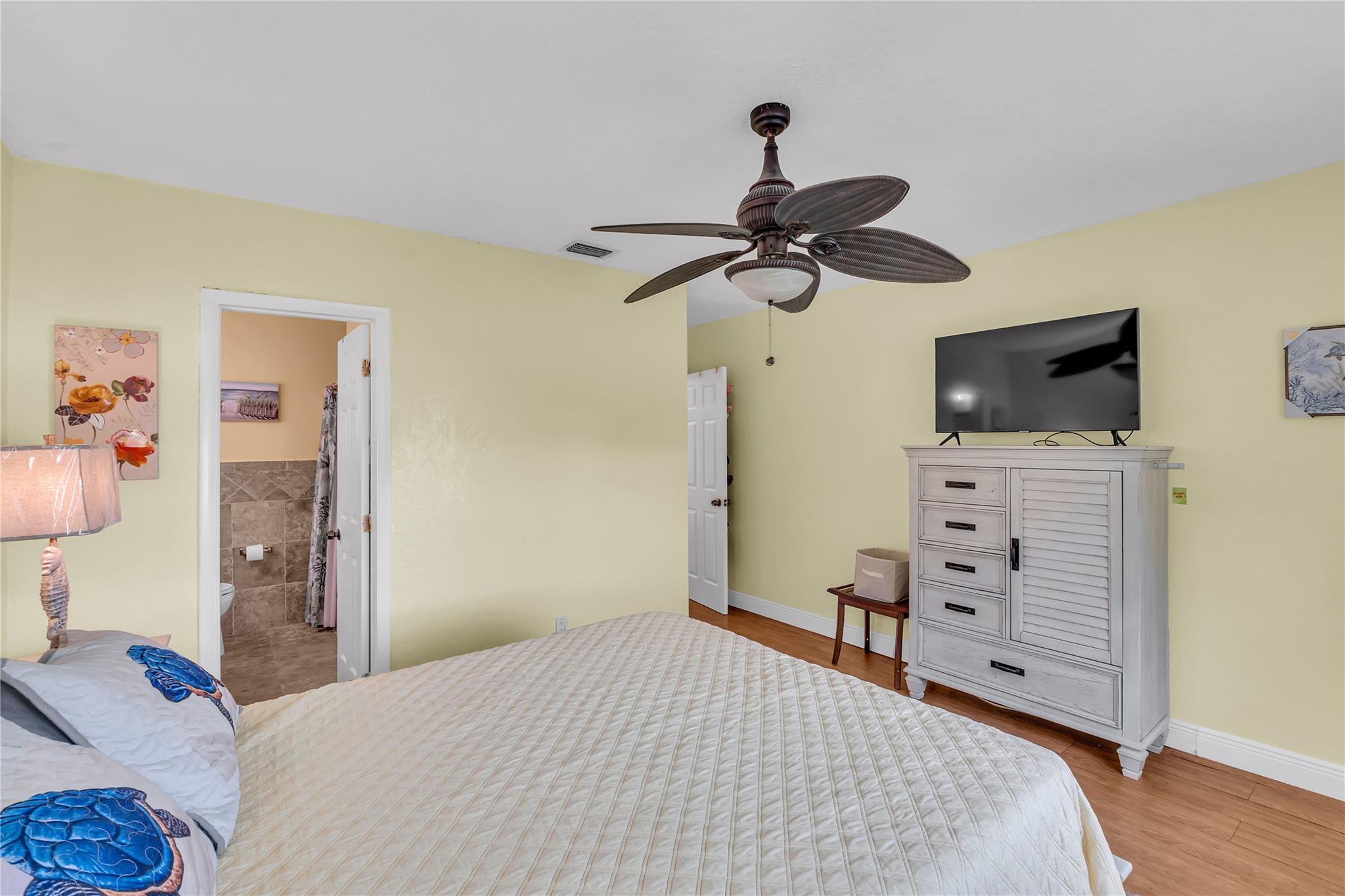 Leisureville Third Sec 65 - Residential