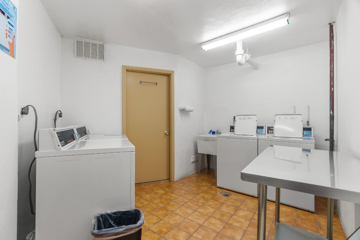 Granada House - Residential