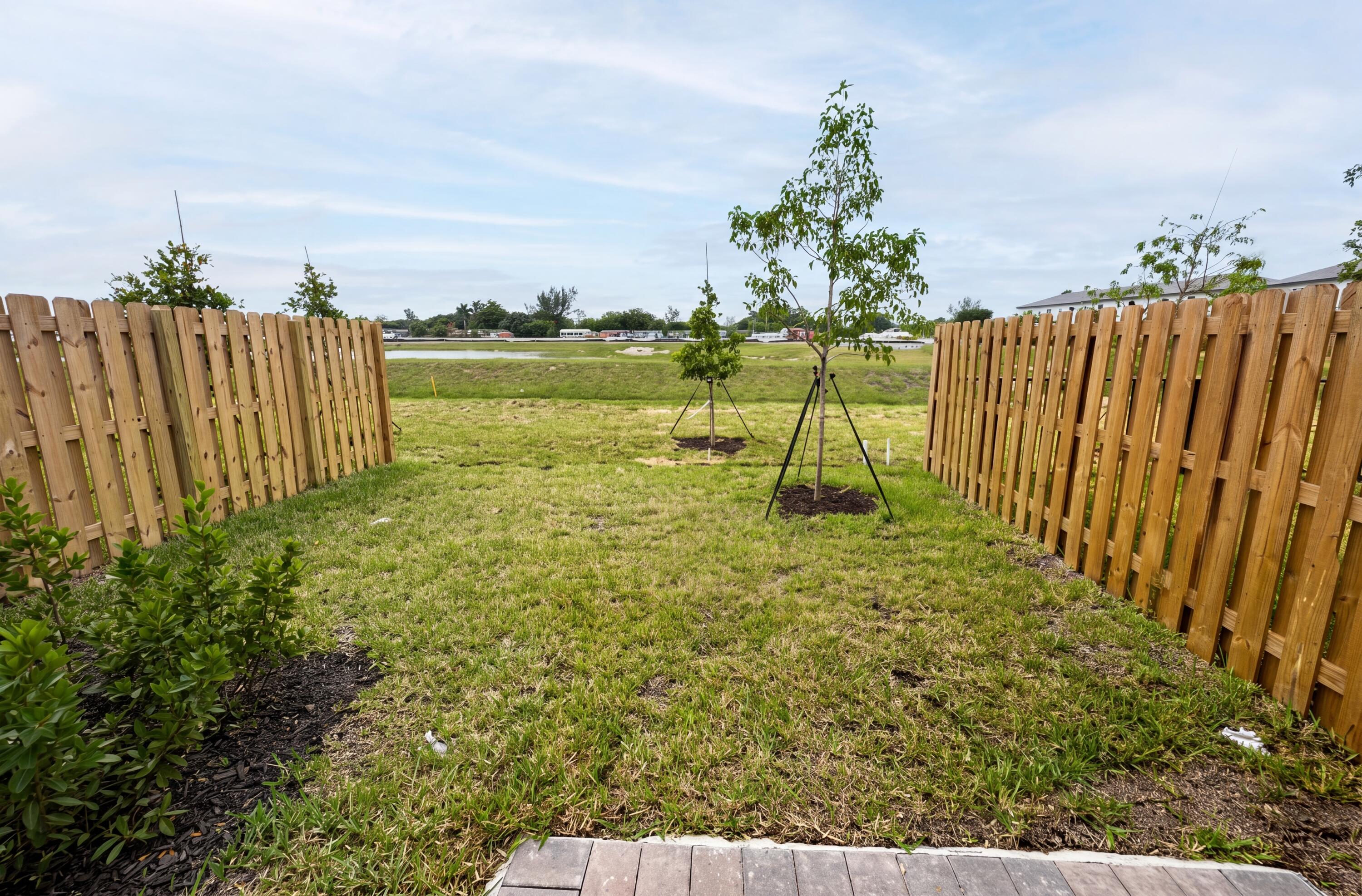 GOLF PARK SEC 1 - Residential Lease