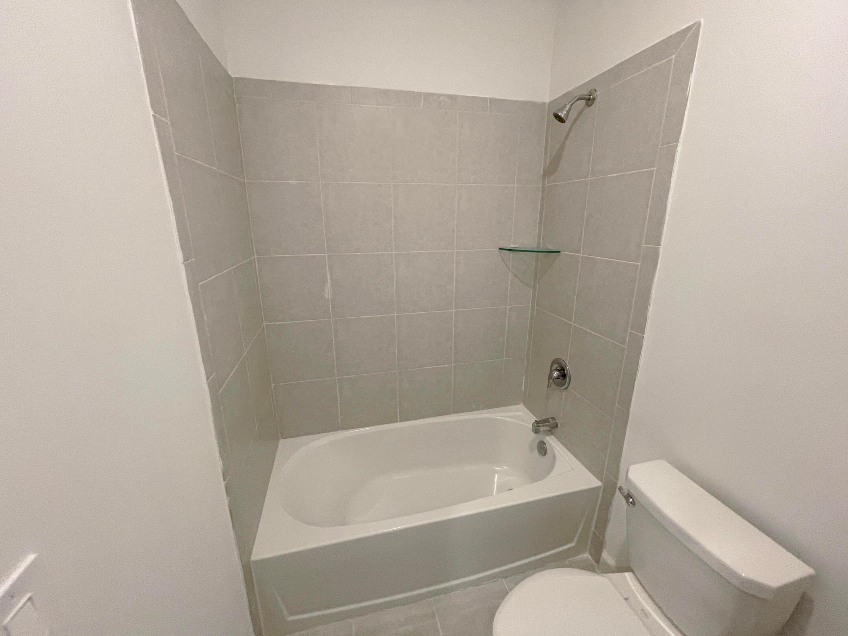 GOLF PARK SEC 1 - Residential Lease
