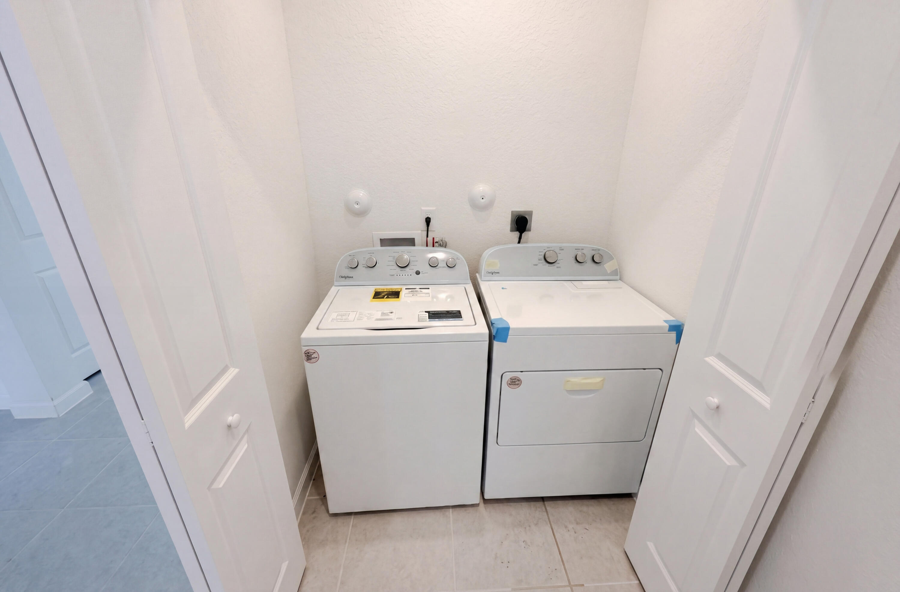 GOLF PARK SEC 1 - Residential Lease