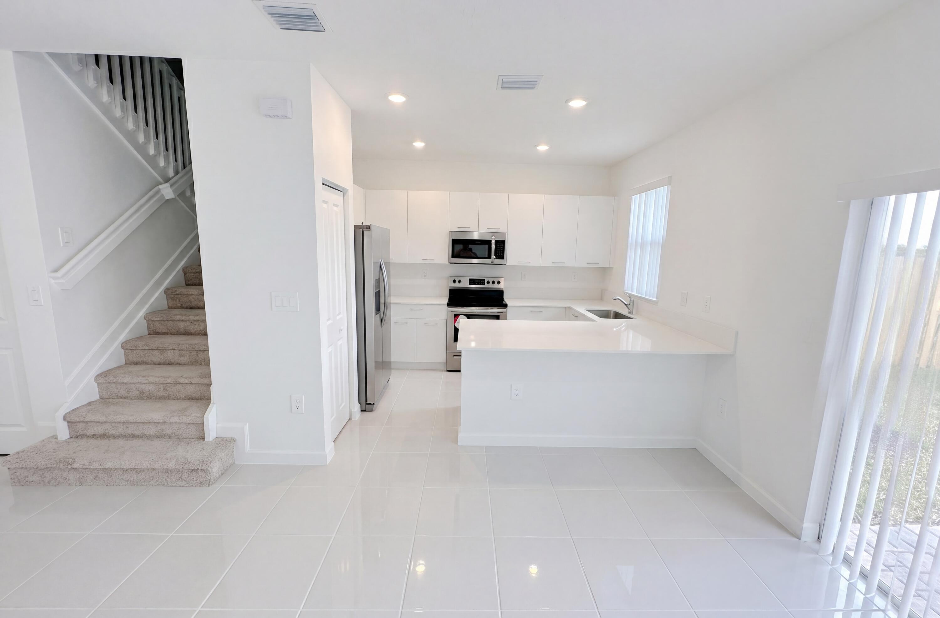 GOLF PARK SEC 1 - Residential Lease