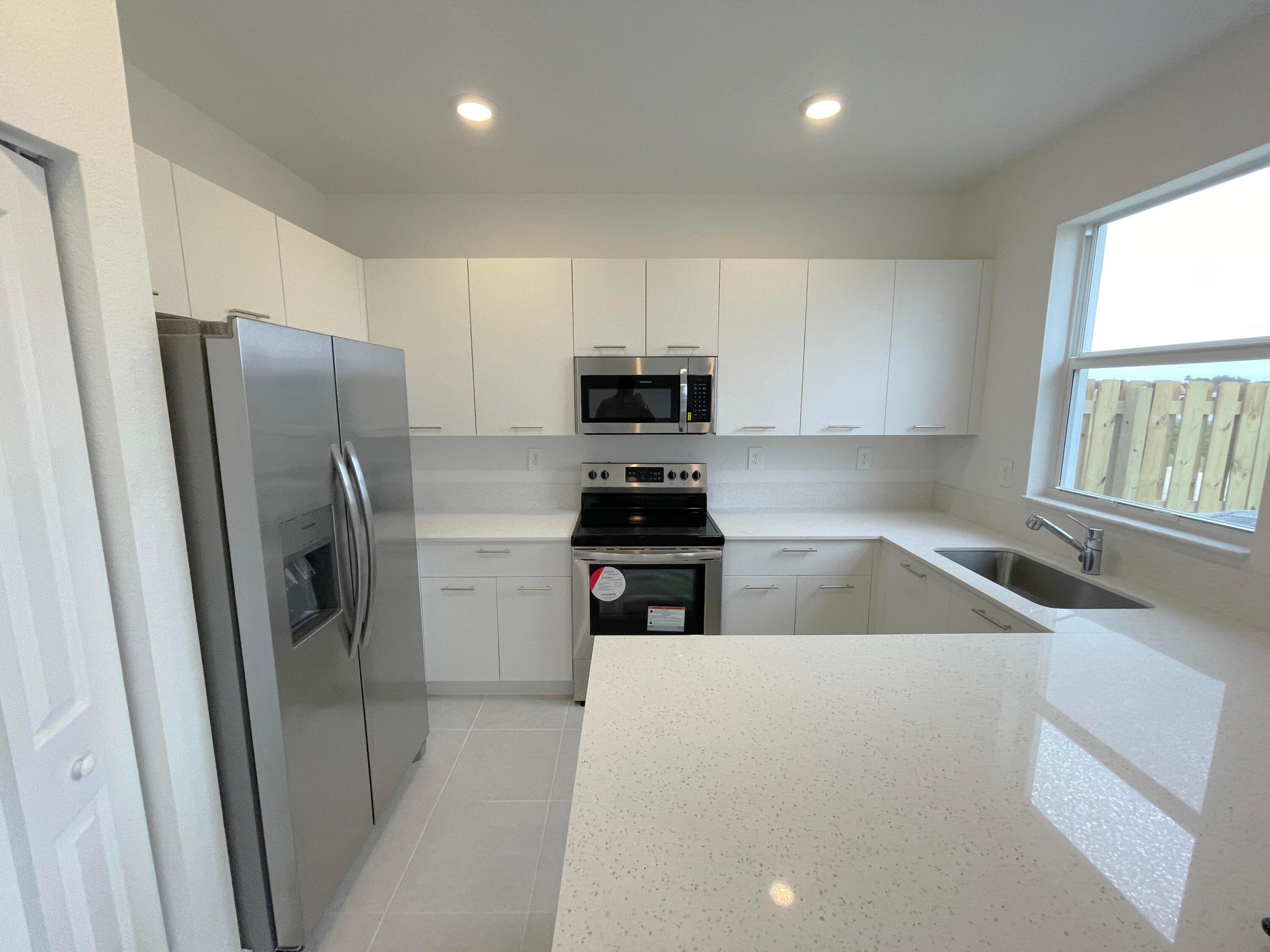GOLF PARK SEC 1 - Residential Lease