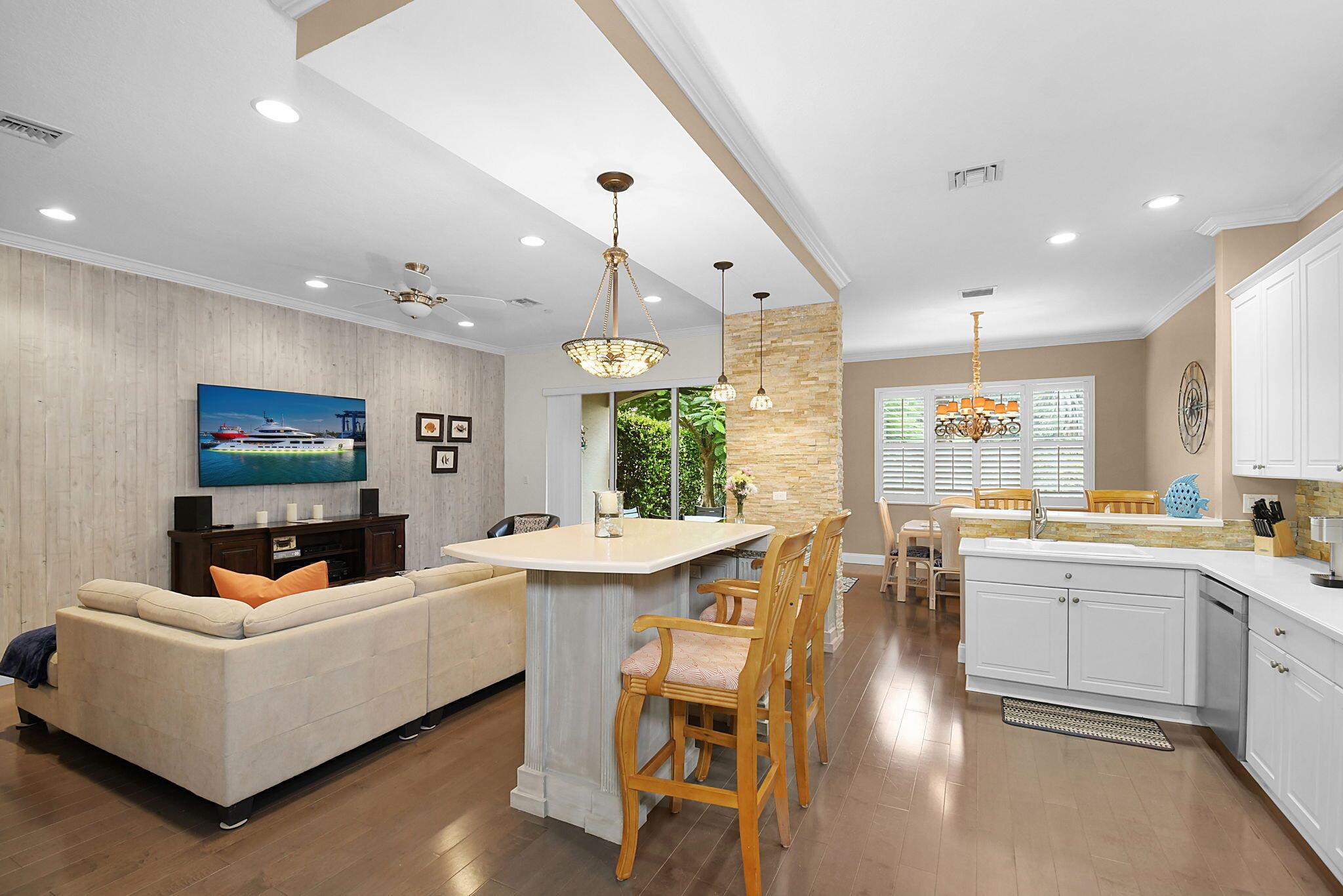 254 SW Walking Path