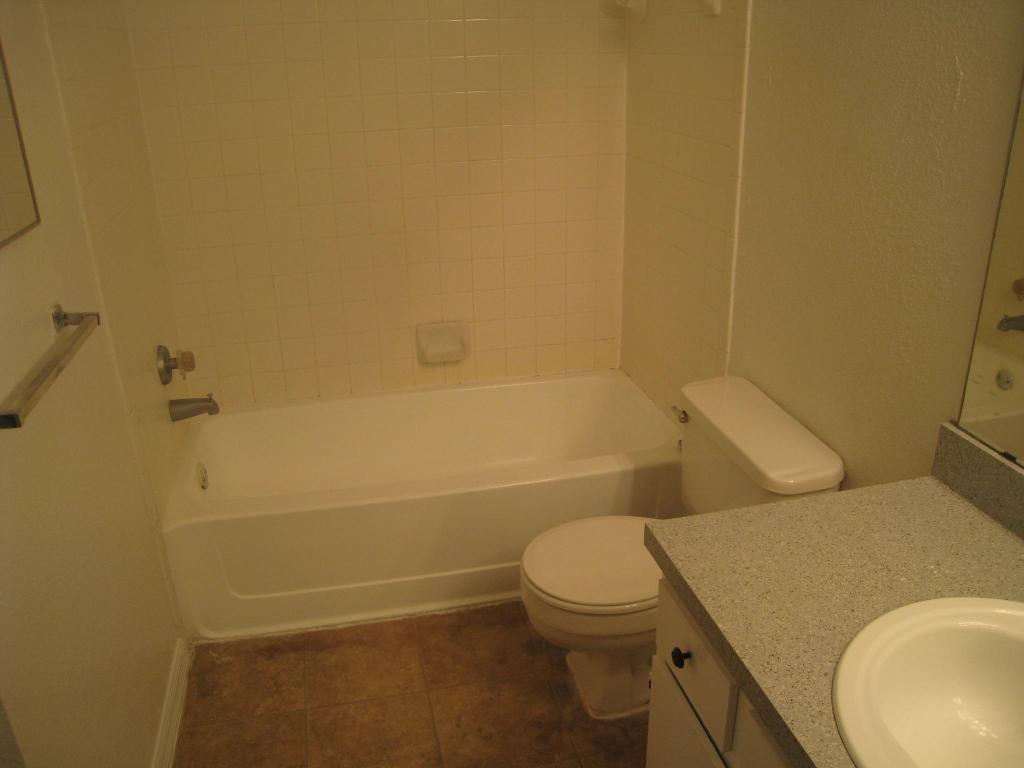 PONTE VERDE AT PALM BEACH LAKES - Residential Lease