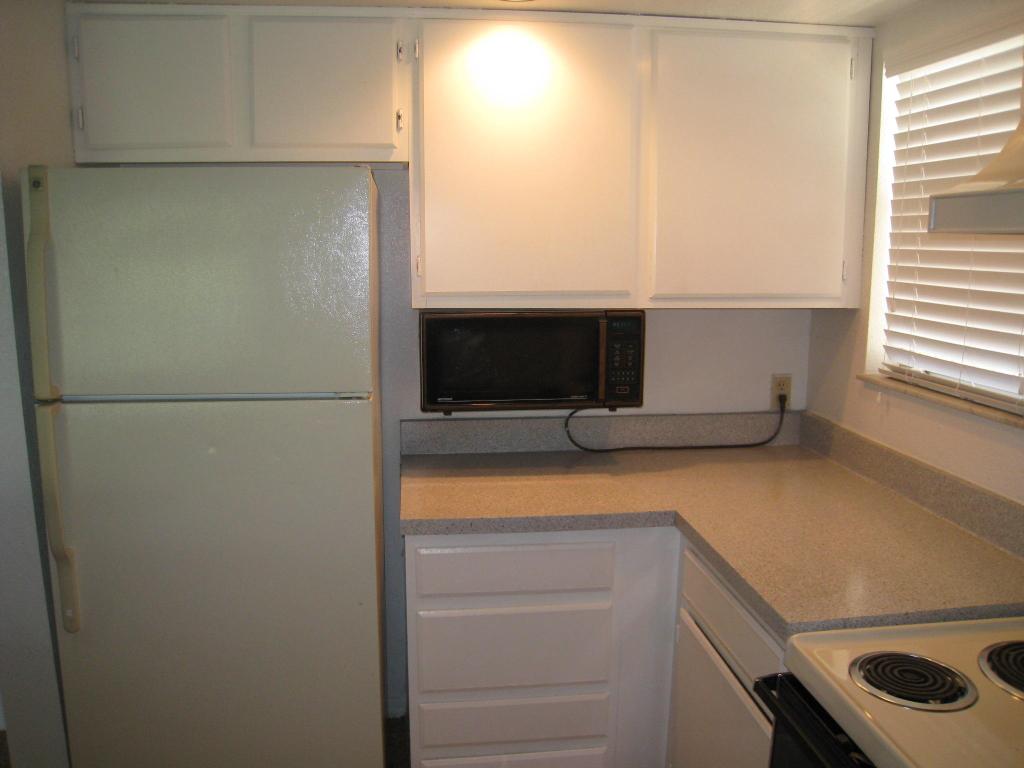 PONTE VERDE AT PALM BEACH LAKES - Residential Lease