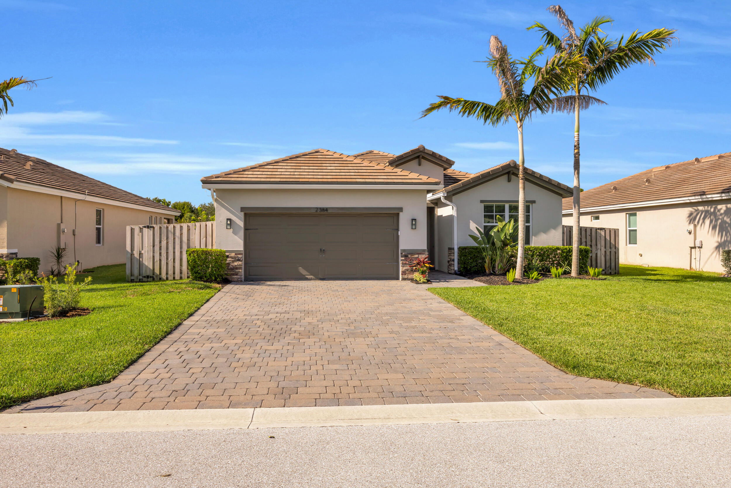 2384 SW Strawberry Terrace