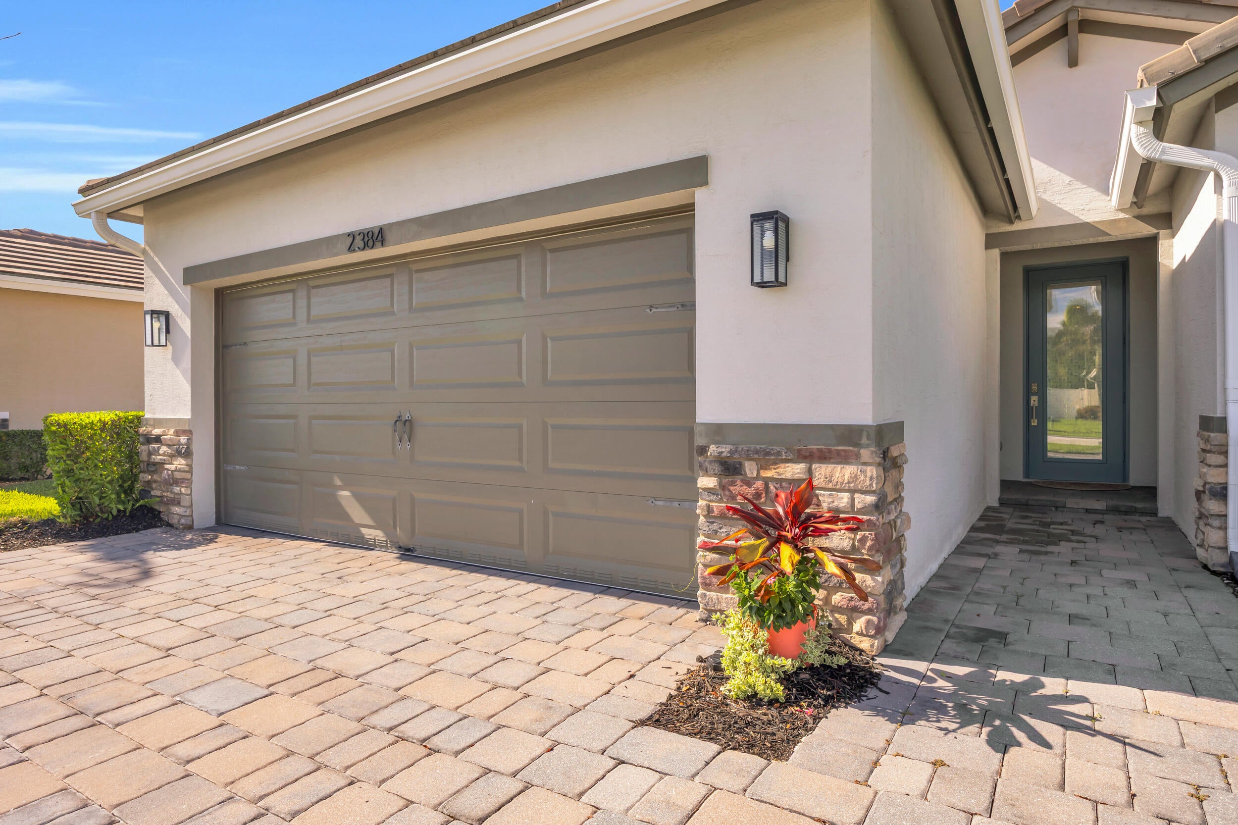 2384 SW Strawberry Terrace