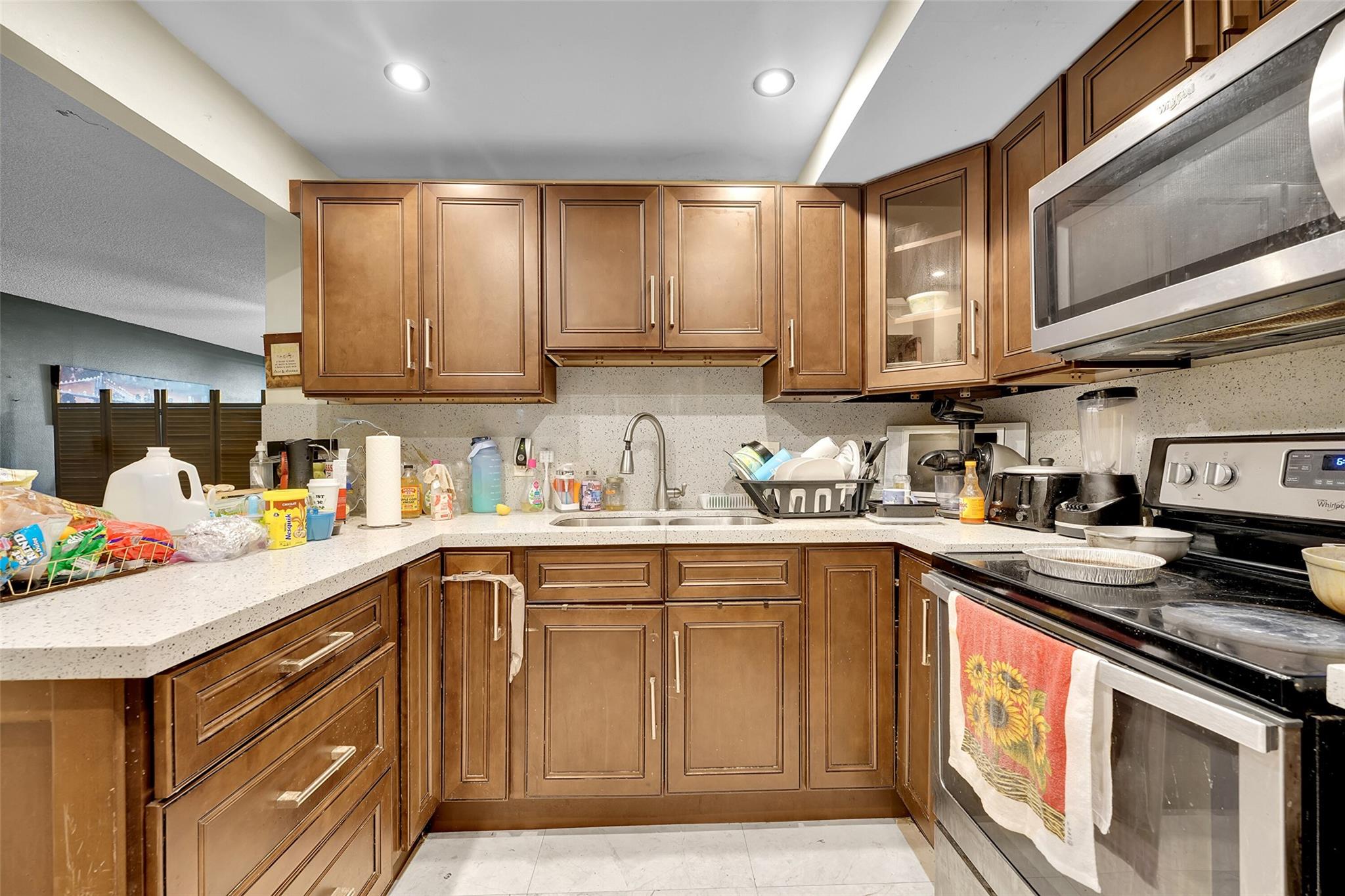 7041 Environ Blvd 326