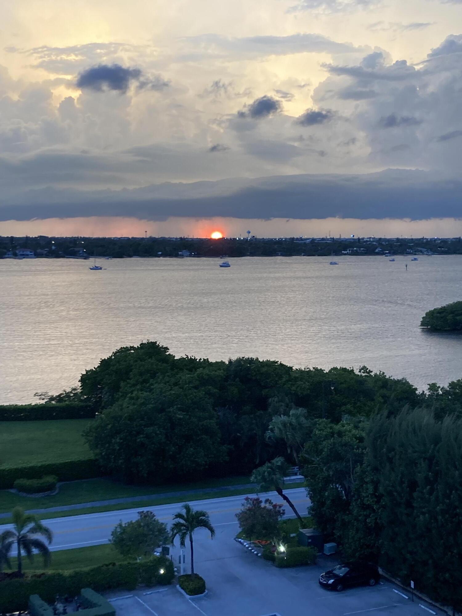 PATRICIAN OF PALM BEACH CONDO - Residential