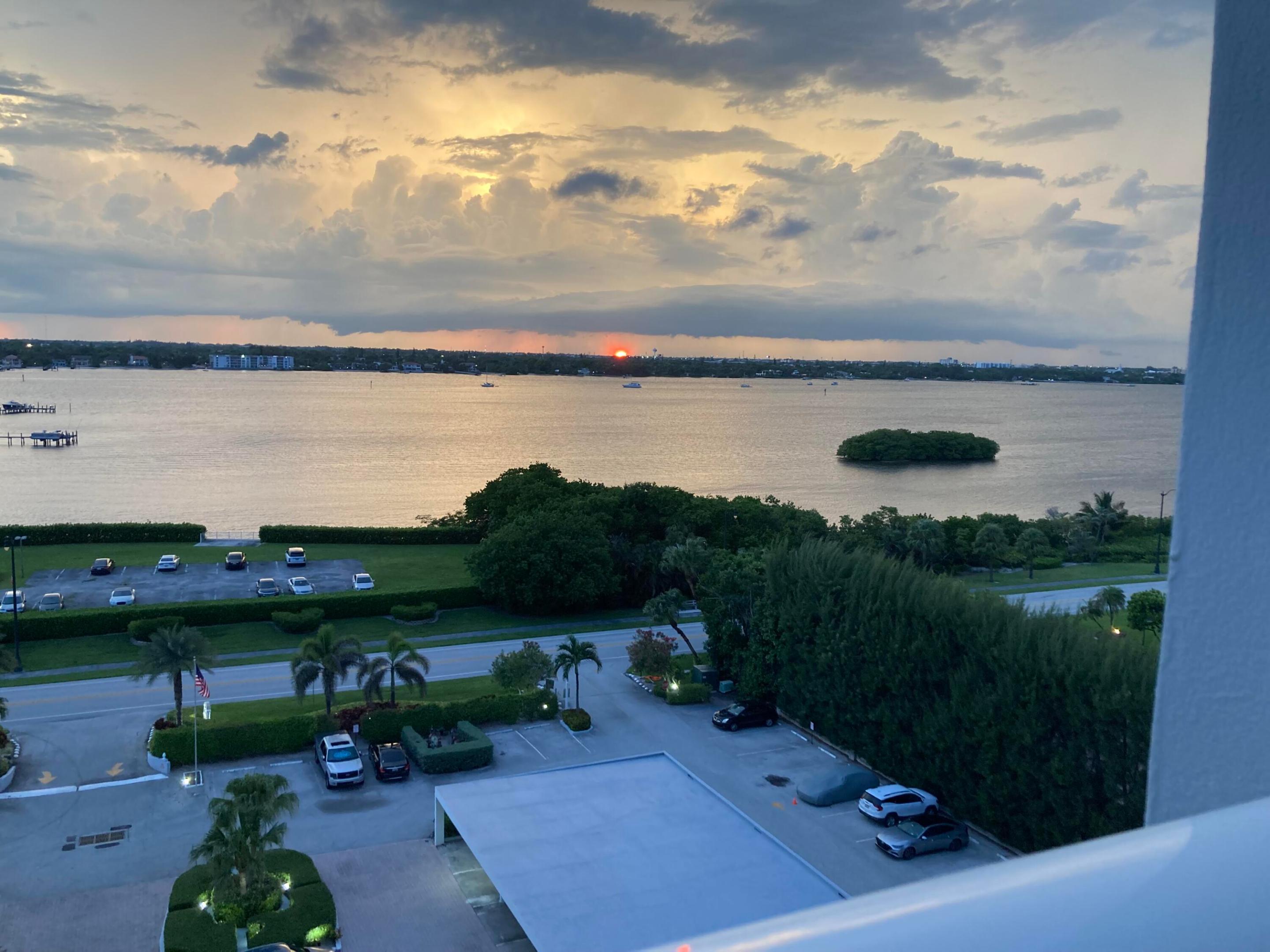 PATRICIAN OF PALM BEACH CONDO - Residential