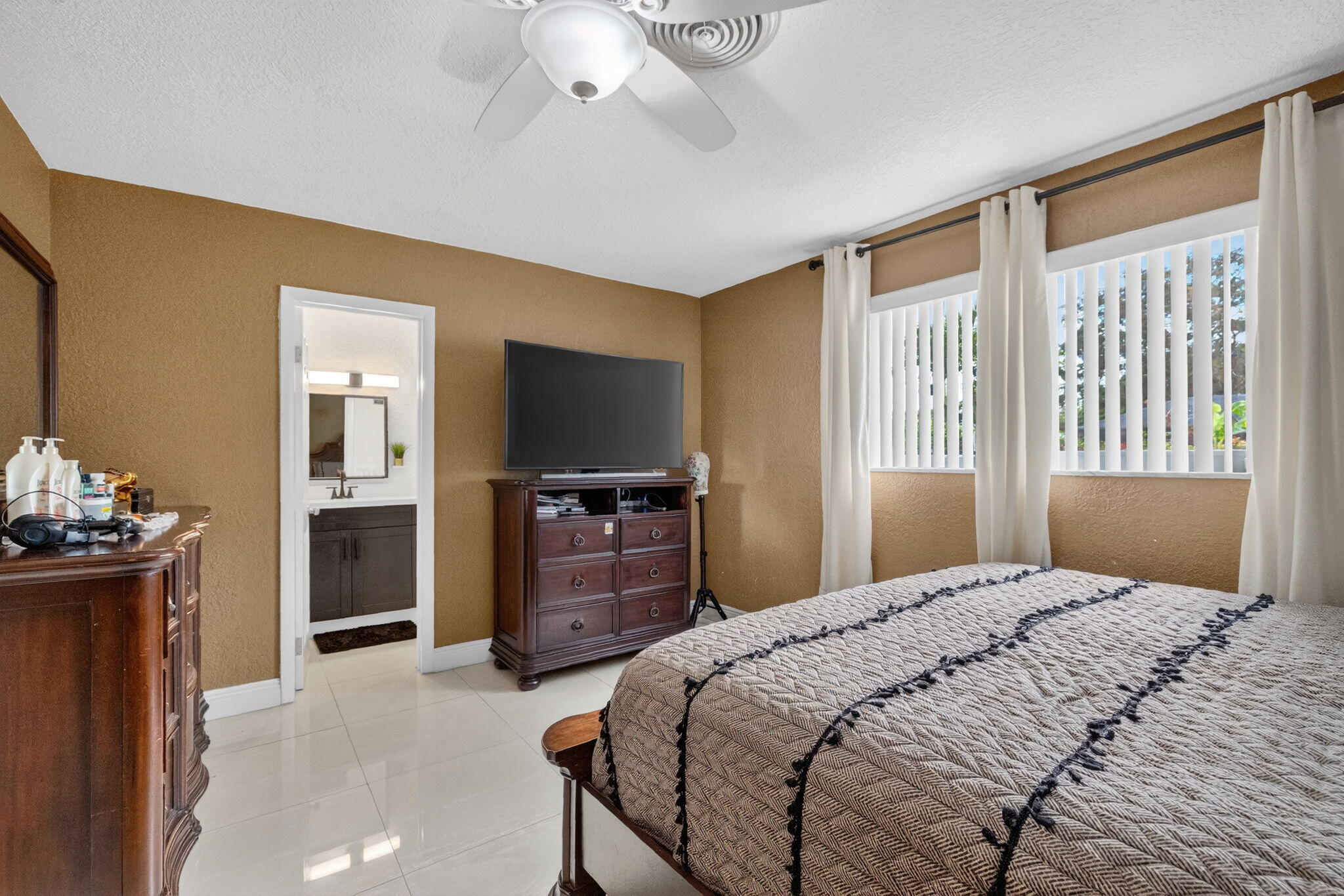 PLANTATION GARDENS SEC 5 - Residential