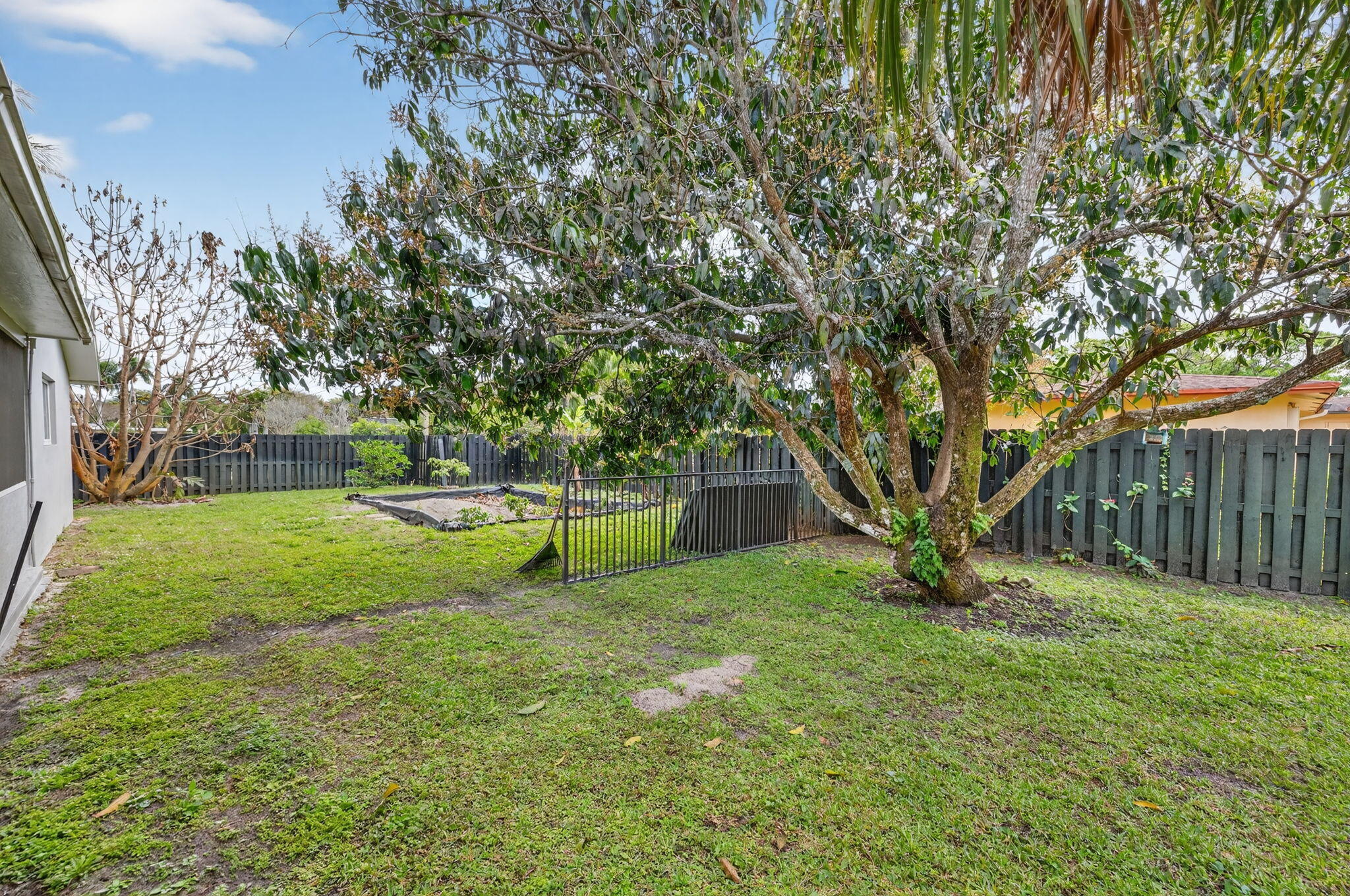 PLANTATION GARDENS SEC 5 - Residential