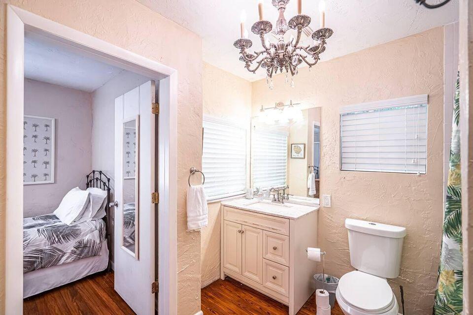 NORTH LAKE WORTH - Residential