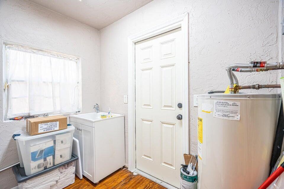 NORTH LAKE WORTH - Residential