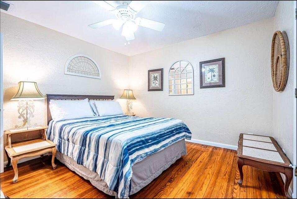 NORTH LAKE WORTH - Residential