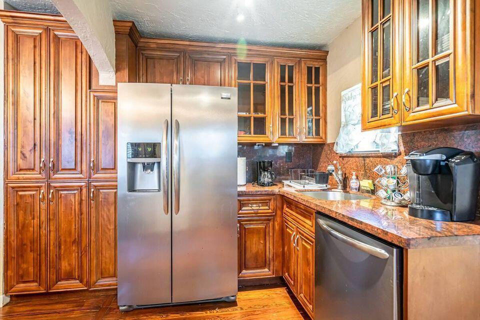 NORTH LAKE WORTH - Residential