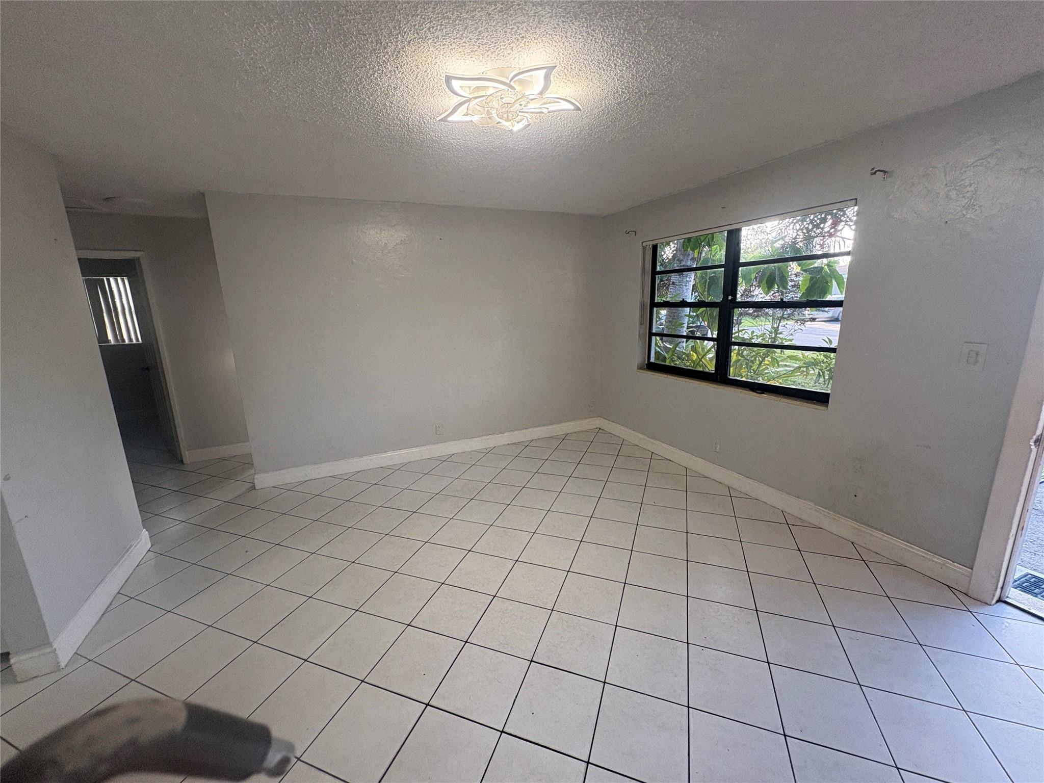 Breezyway Manor Add 29-1 - Residential