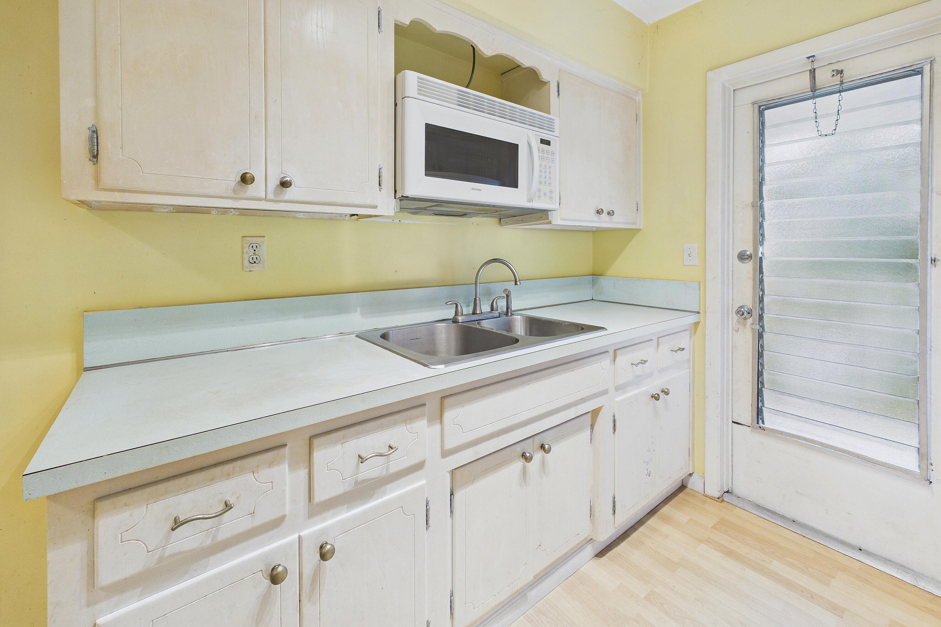 11 SW 4TH Avenue 20