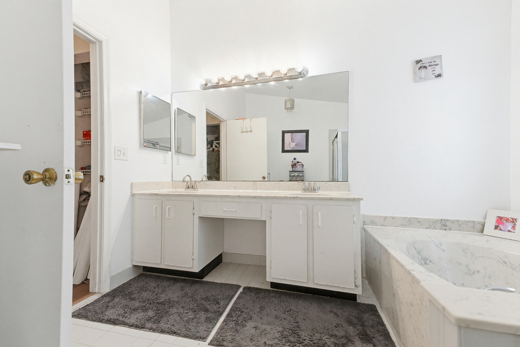 RAINBOW LAKES TR B PH 1 - Residential