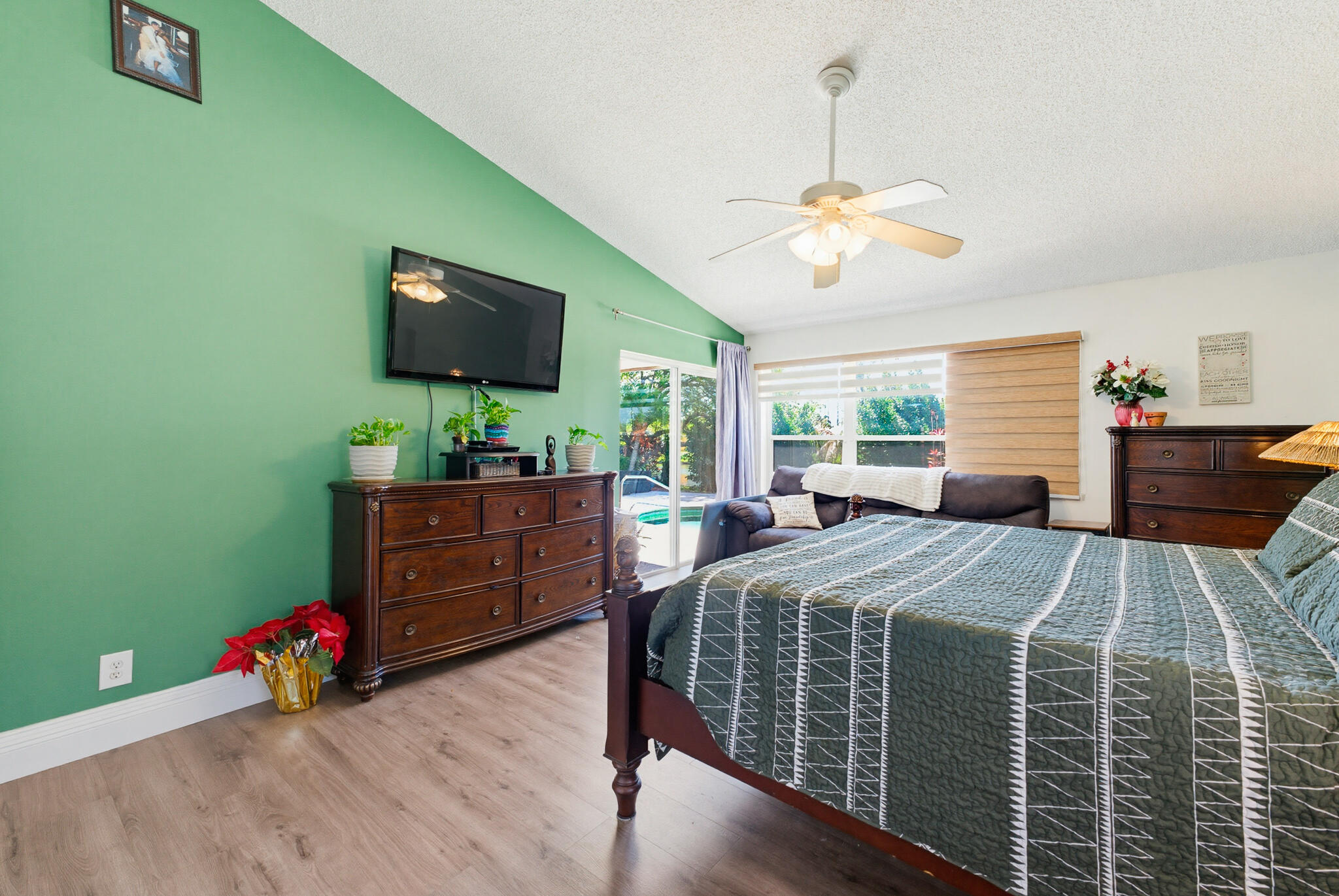 RAINBOW LAKES TR B PH 1 - Residential