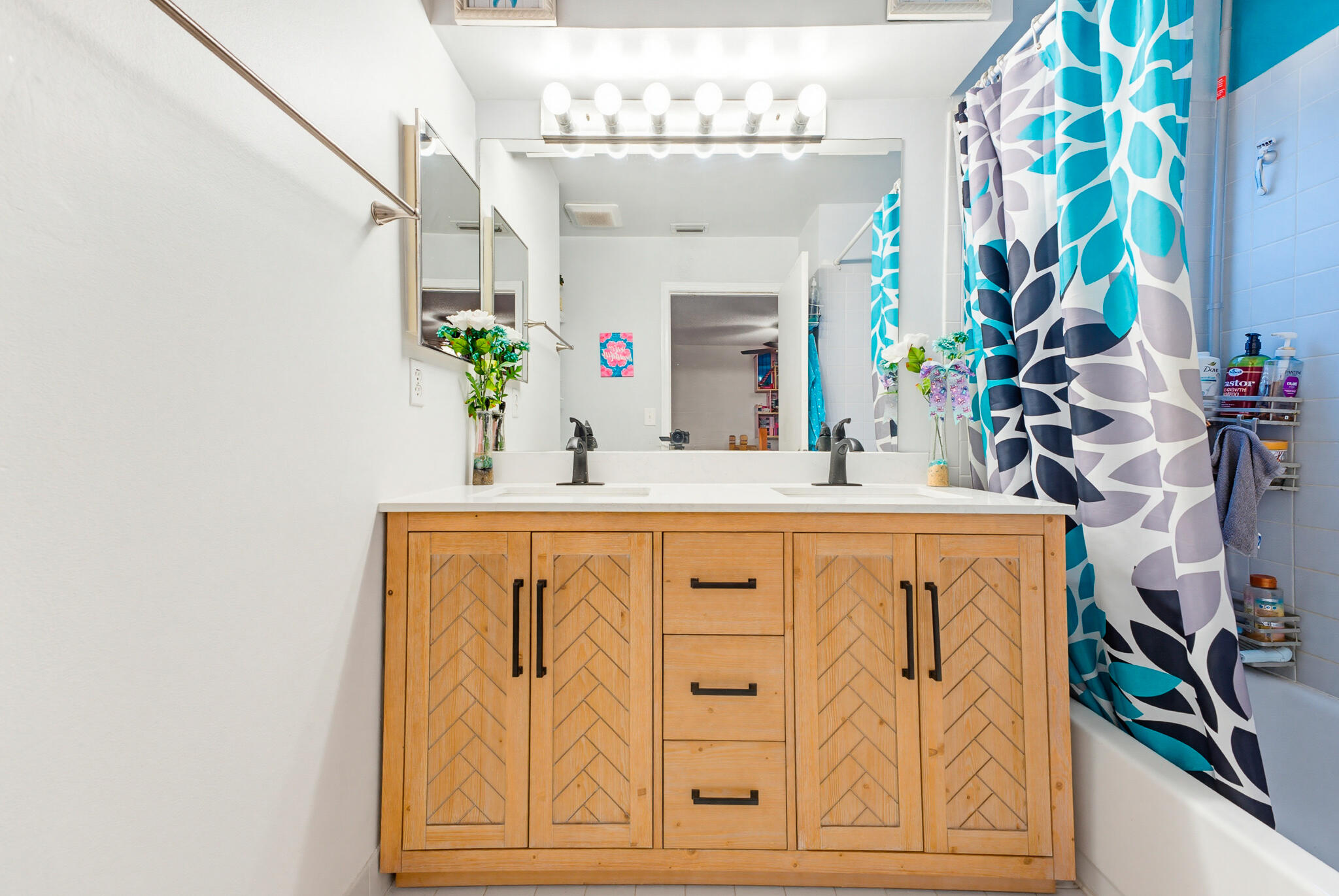 RAINBOW LAKES TR B PH 1 - Residential