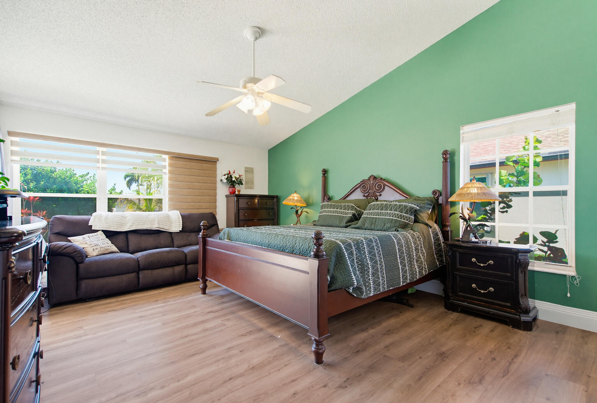 RAINBOW LAKES TR B PH 1 - Residential