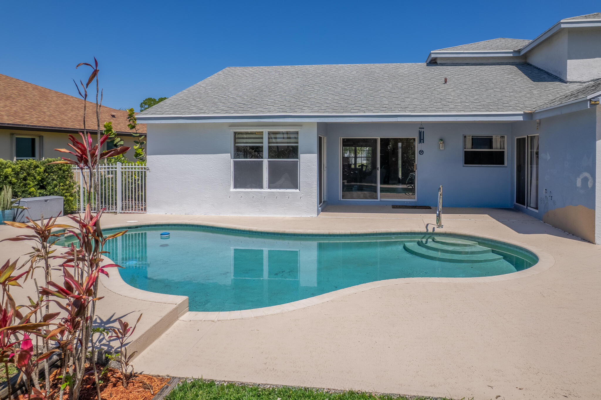 RAINBOW LAKES TR B PH 1 - Residential