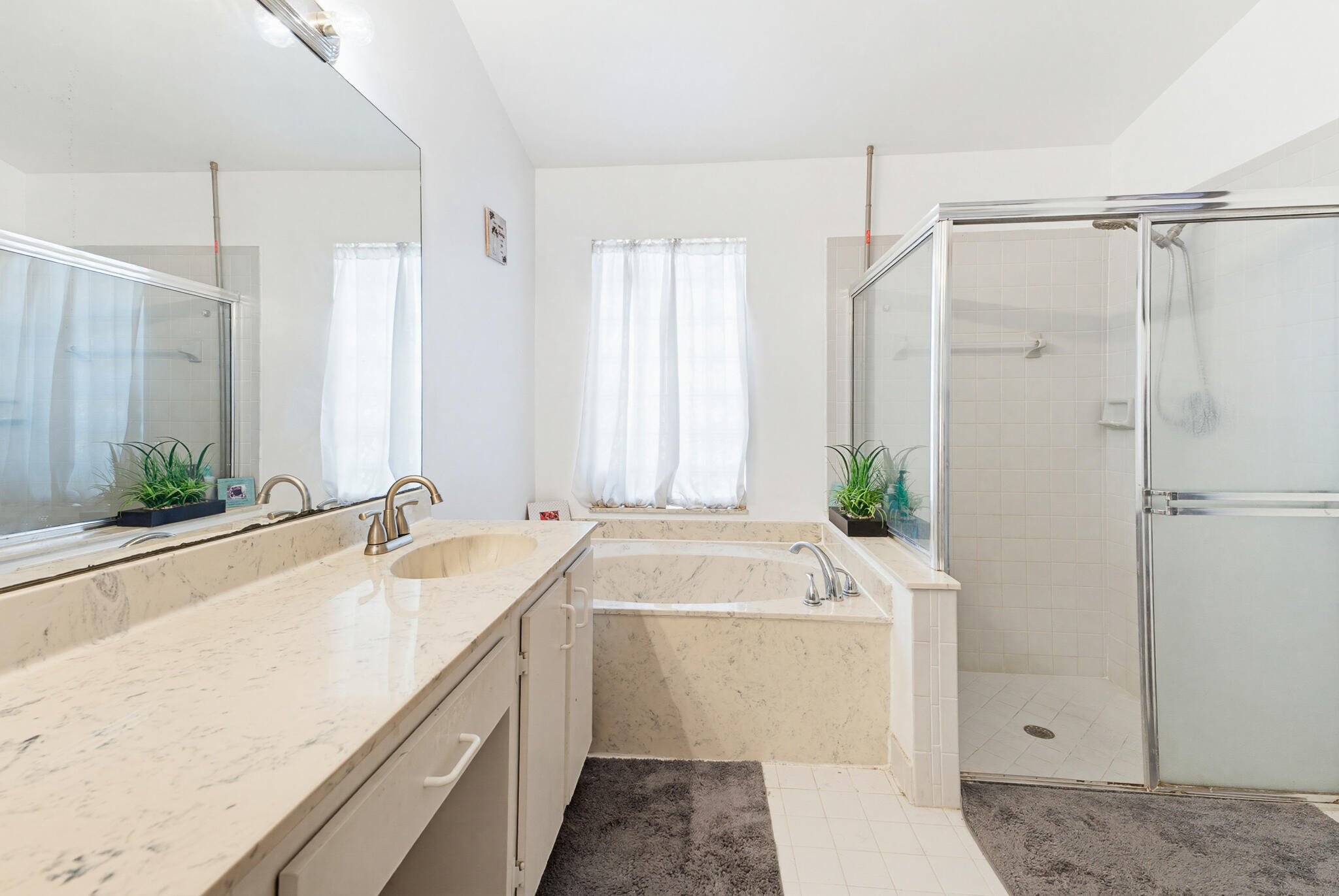 RAINBOW LAKES TR B PH 1 - Residential