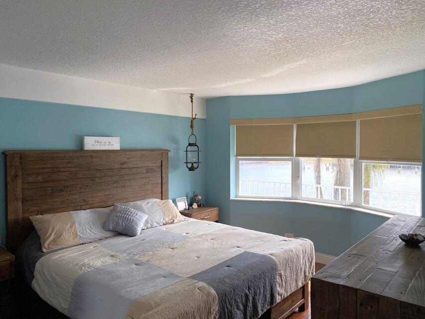 MASSACHUSETTS CONDO - Residential