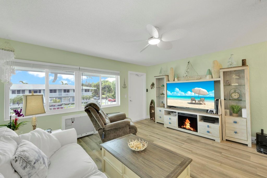 Photo of 2542 S Federal Highway #12-A, Boynton Beach, FL 33435 (MLS # R11102587)