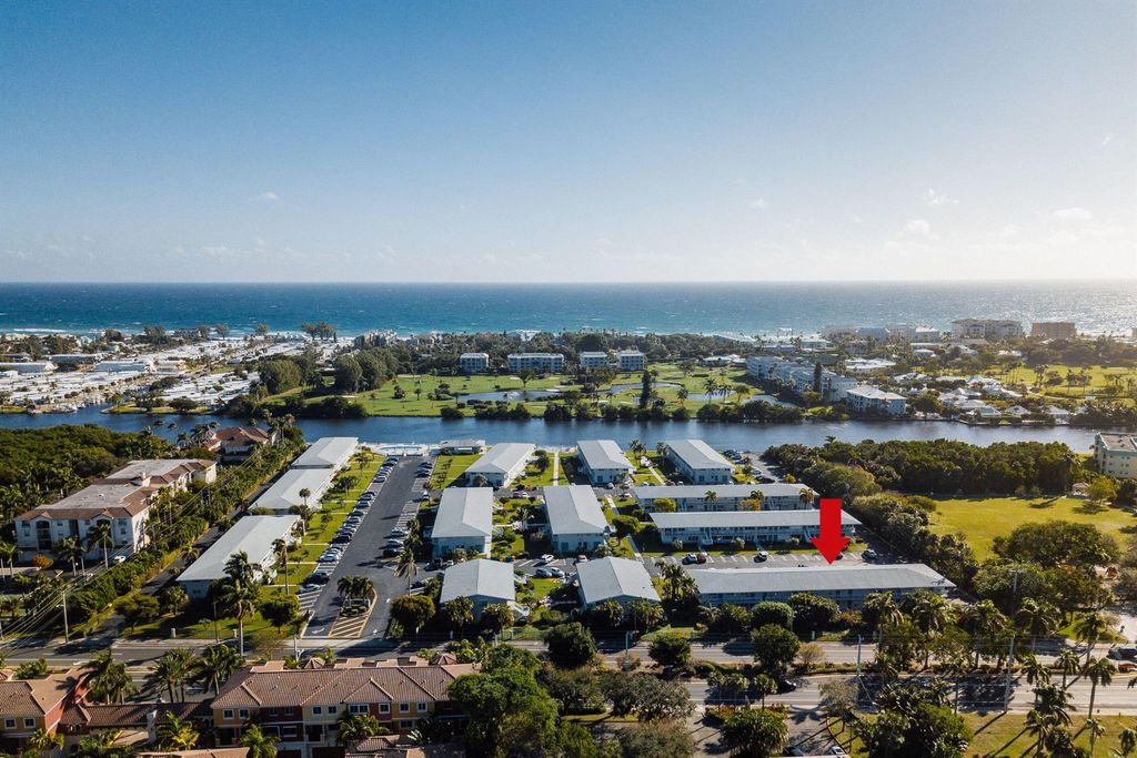 Photo of 2542 S Federal Highway #12-A, Boynton Beach, FL 33435 (MLS # R11102587)