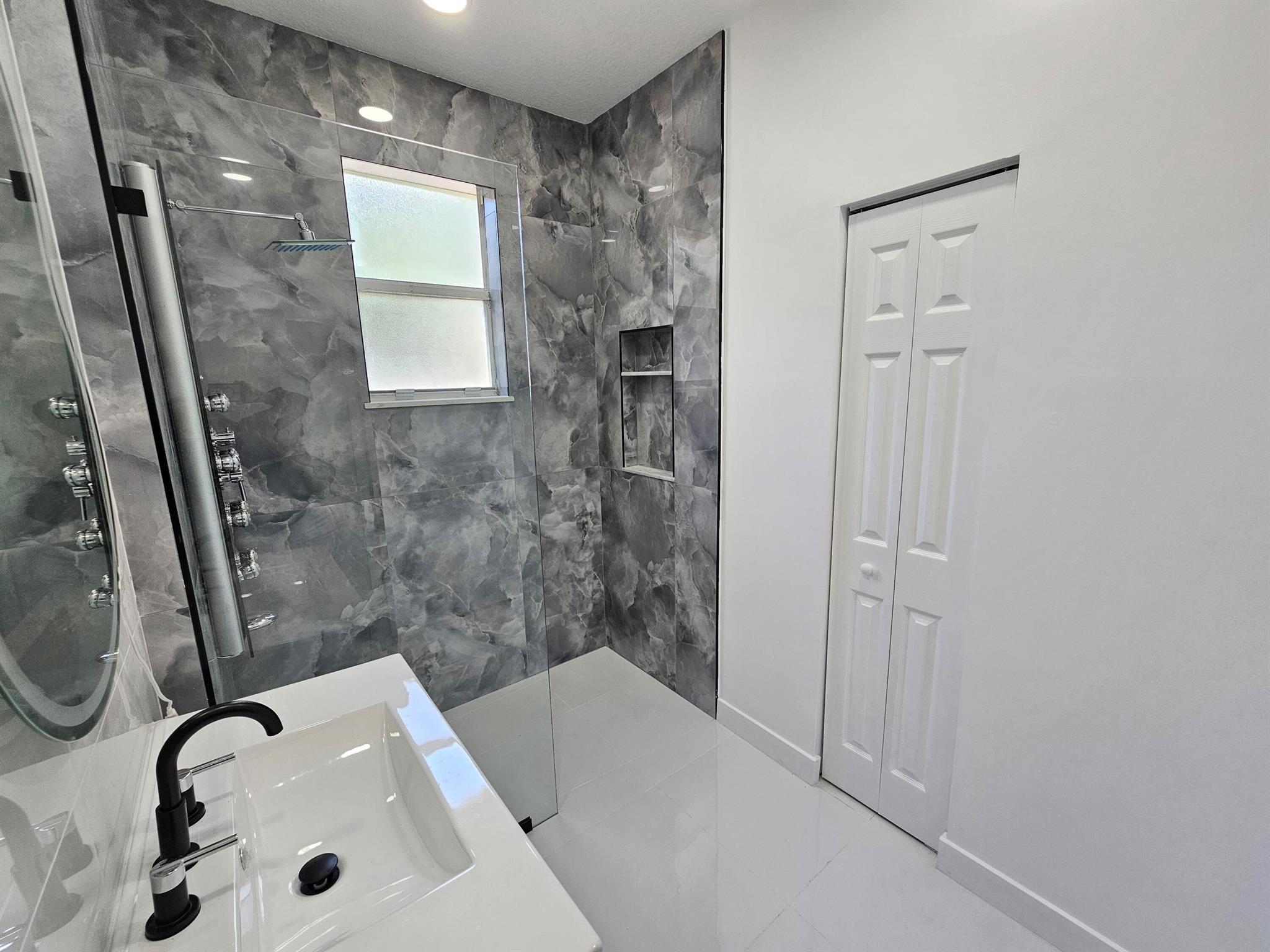 Rosemont Condominium - Residential