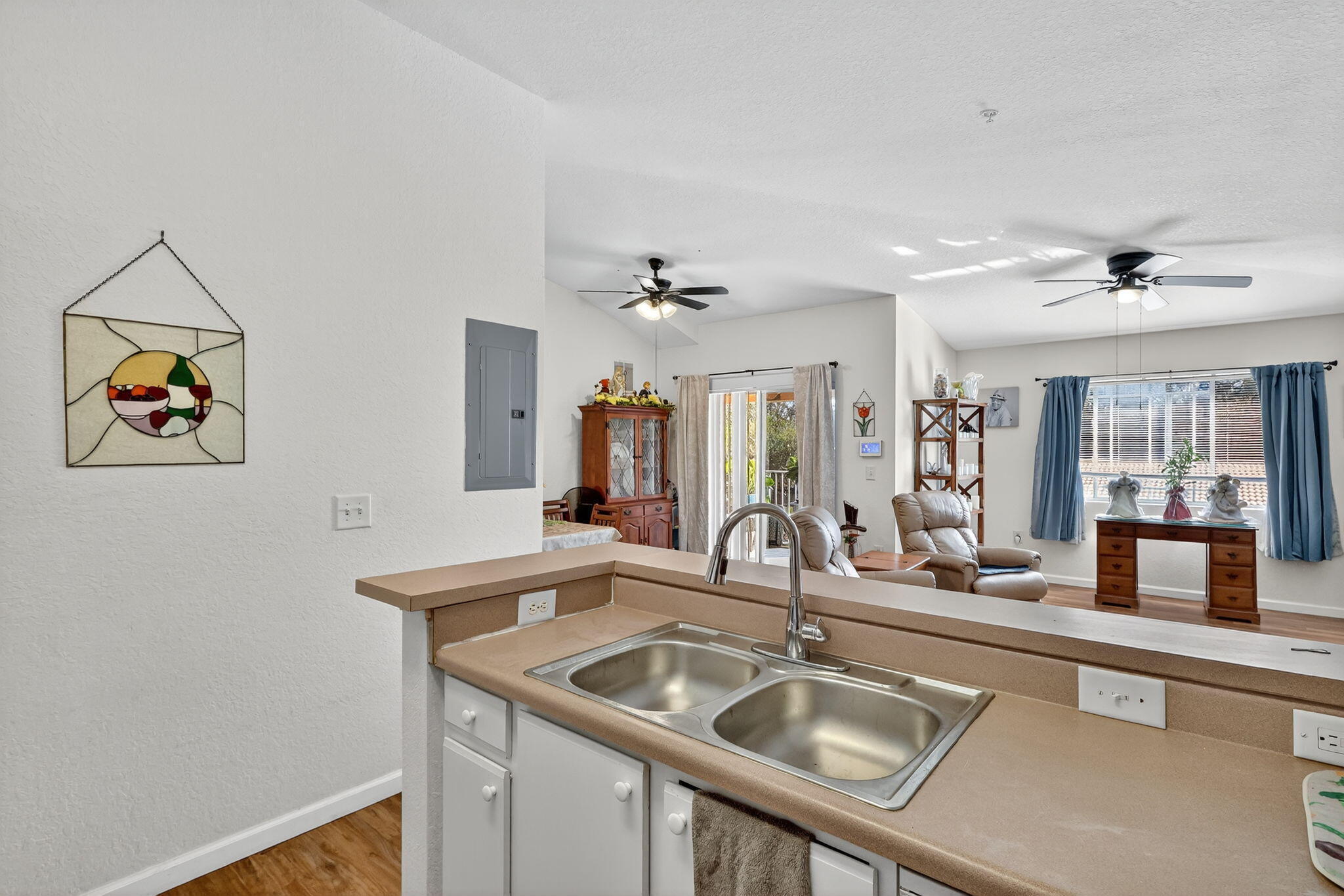 THE CLUB AT ST LUCIE WEST, A CONDOMINIUM - Residential Lease