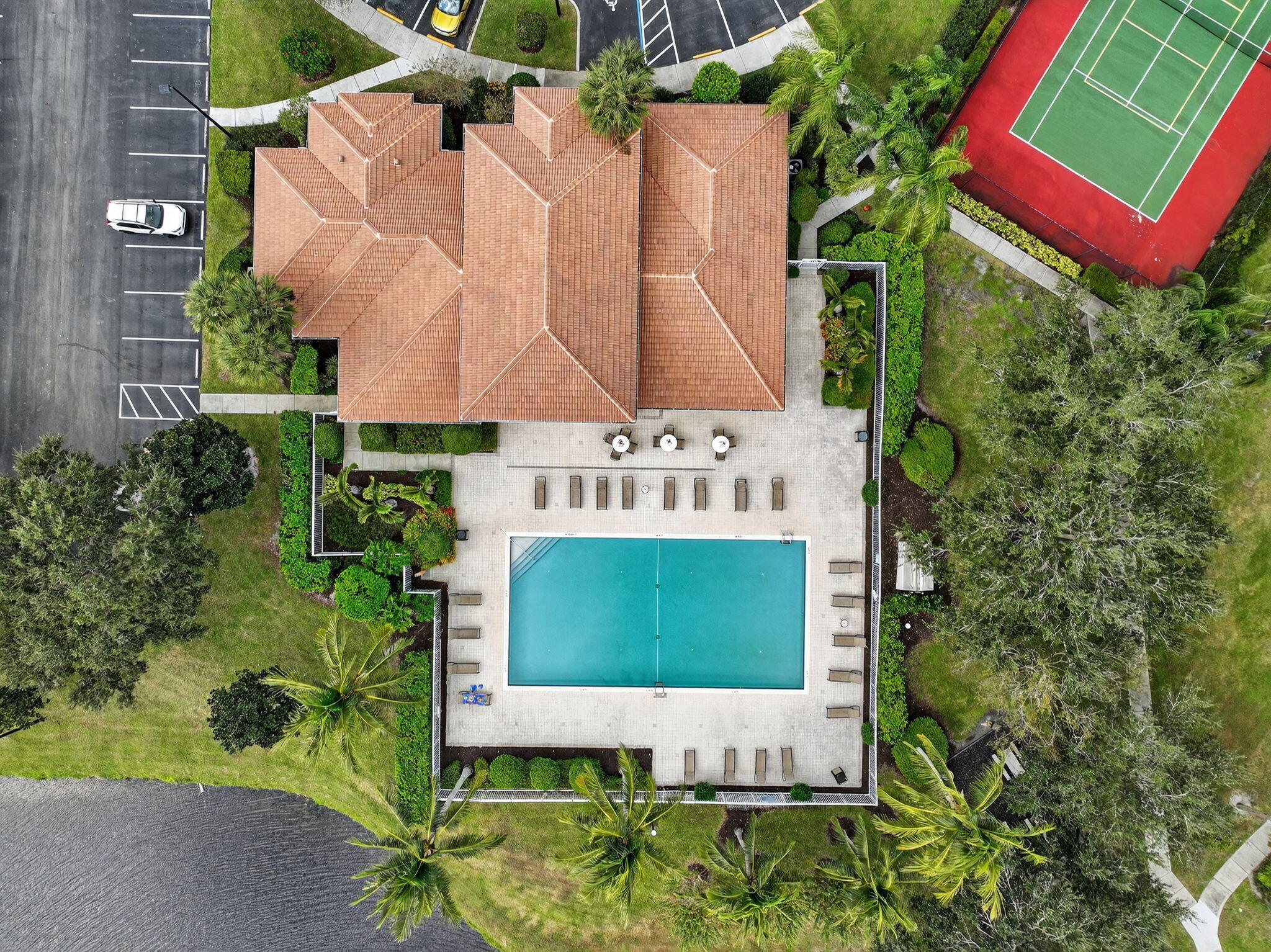 THE CLUB AT ST LUCIE WEST, A CONDOMINIUM - Residential Lease