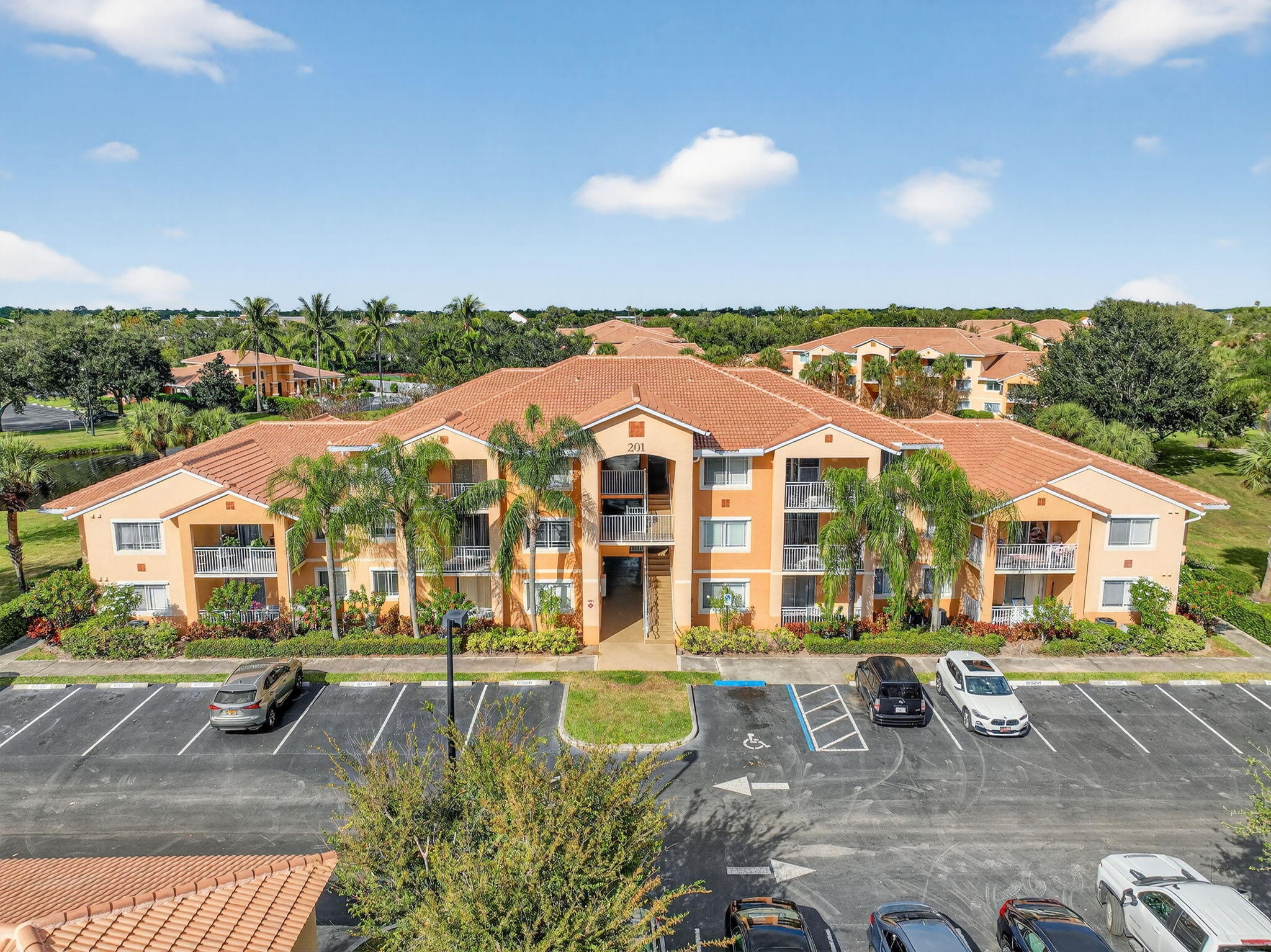 THE CLUB AT ST LUCIE WEST, A CONDOMINIUM - Residential Lease